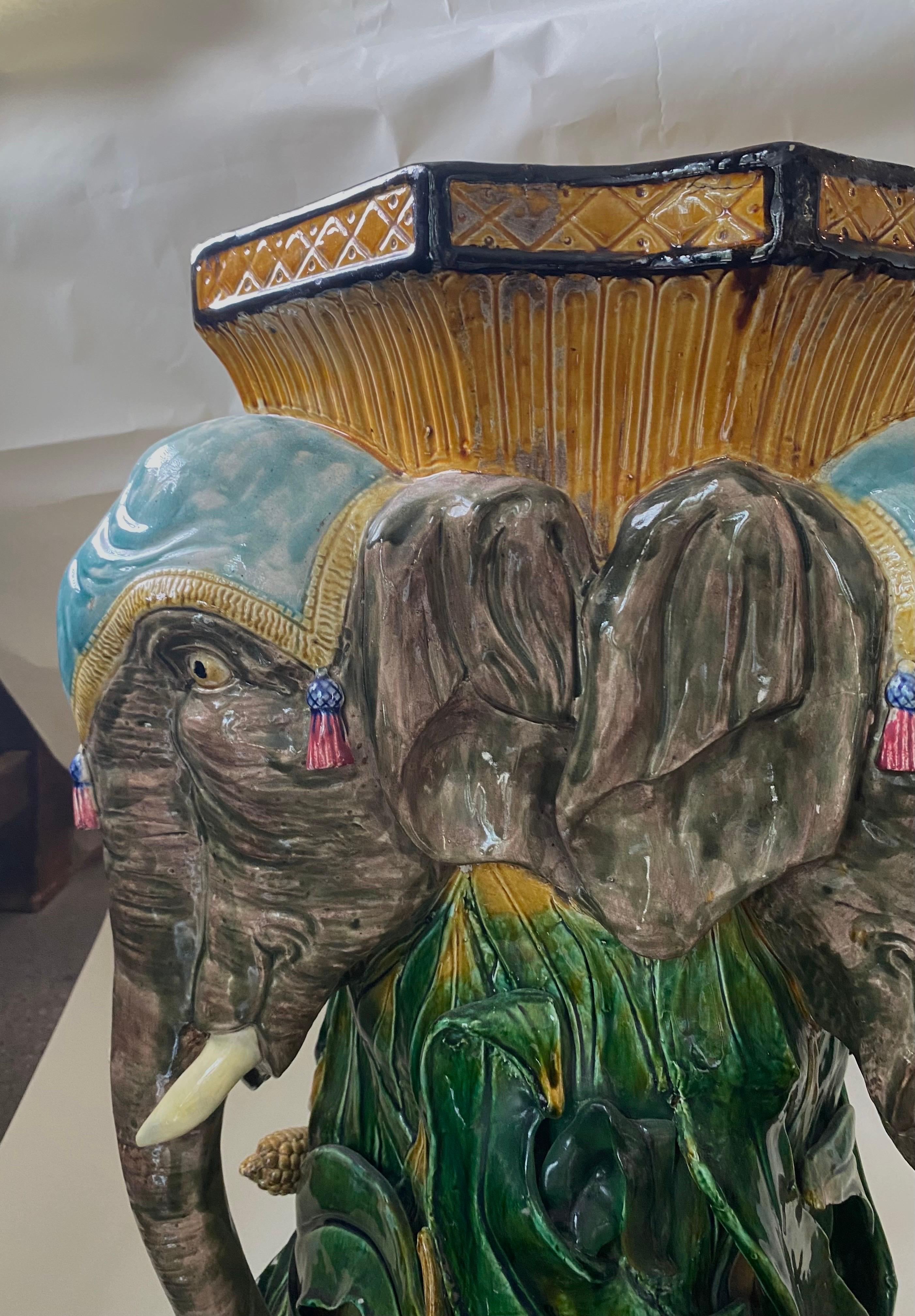 19th Century French Majolica Pedestal Column with Elephants In Good Condition For Sale In Austin, TX