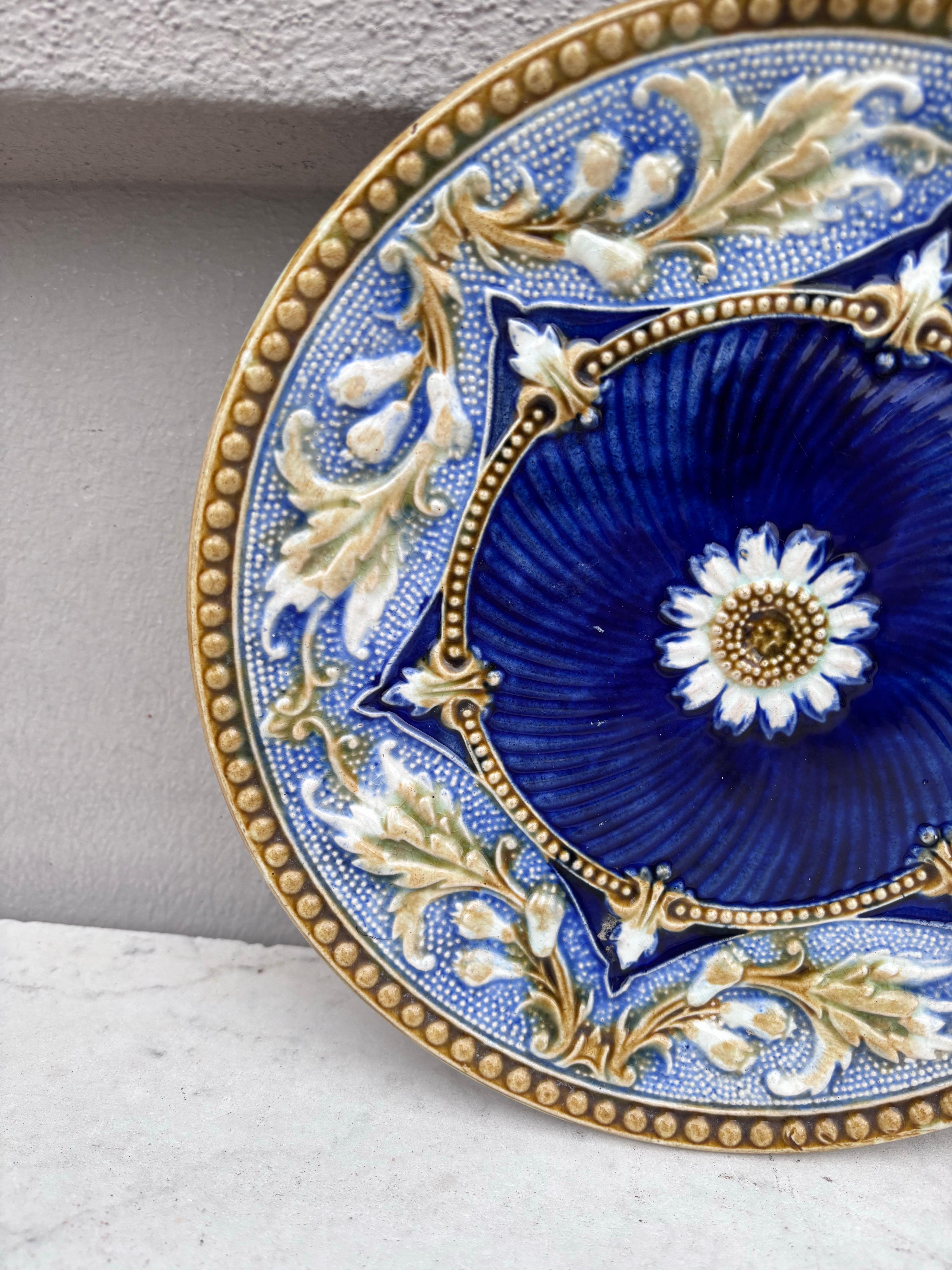 French Provincial 19th Century French Majolica Plate For Sale