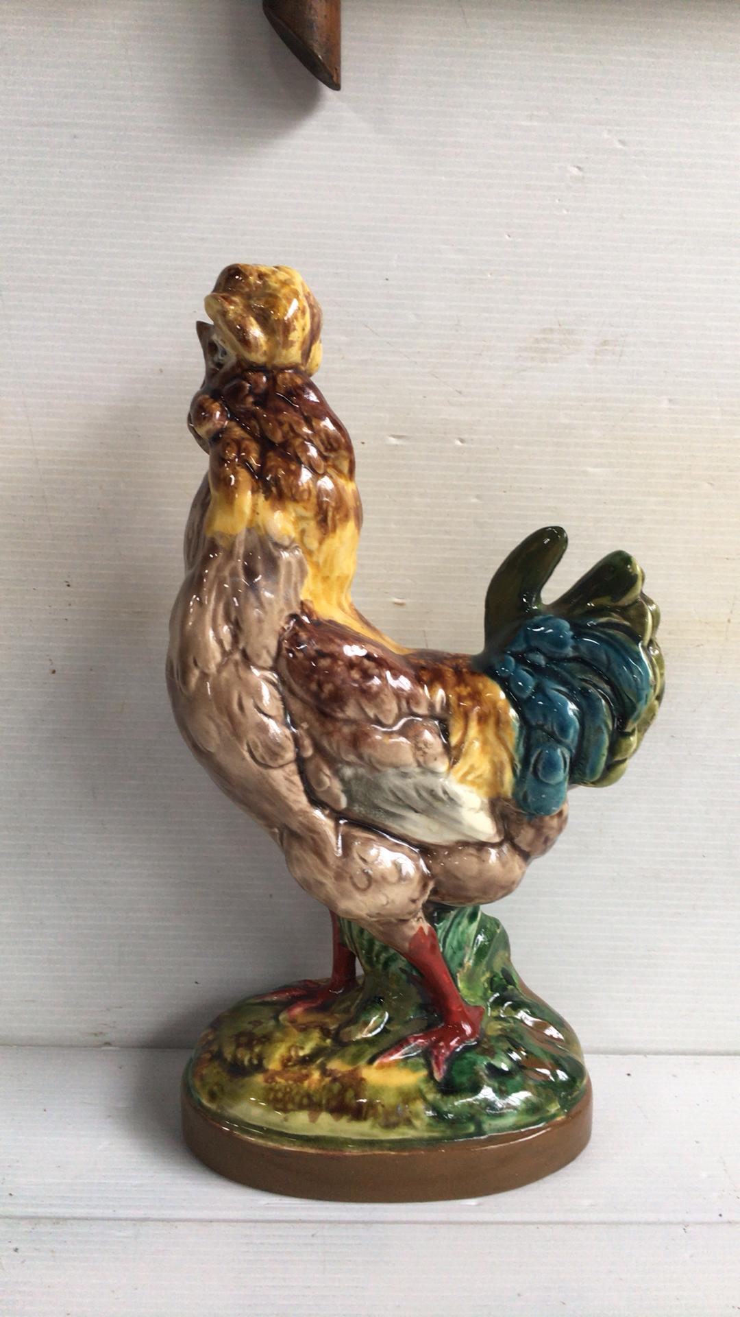 19th century French Majolica rooster attributed to George Dreyfus
Measures: Height / 10.5 inches, length / 6 by 3.5 inches.