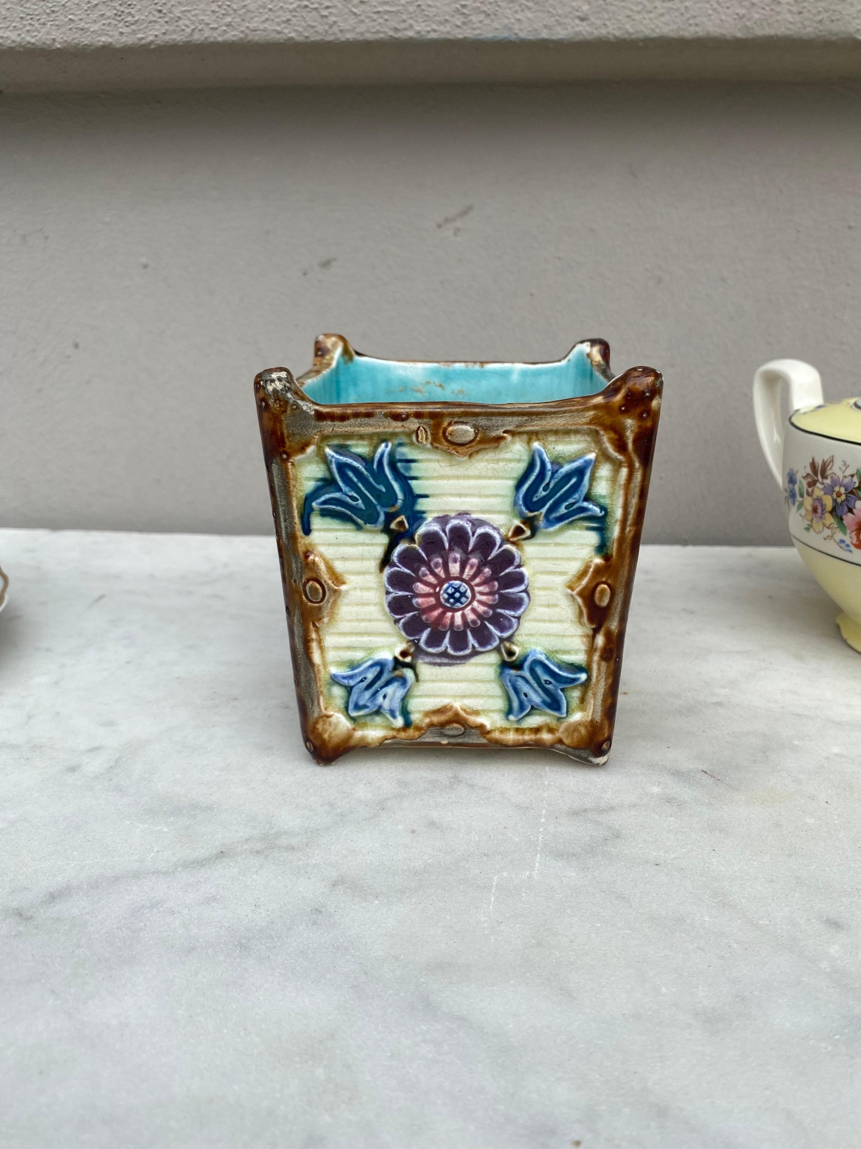 Rustic 19th Century French Majolica Square Jardiniere Onnaing For Sale