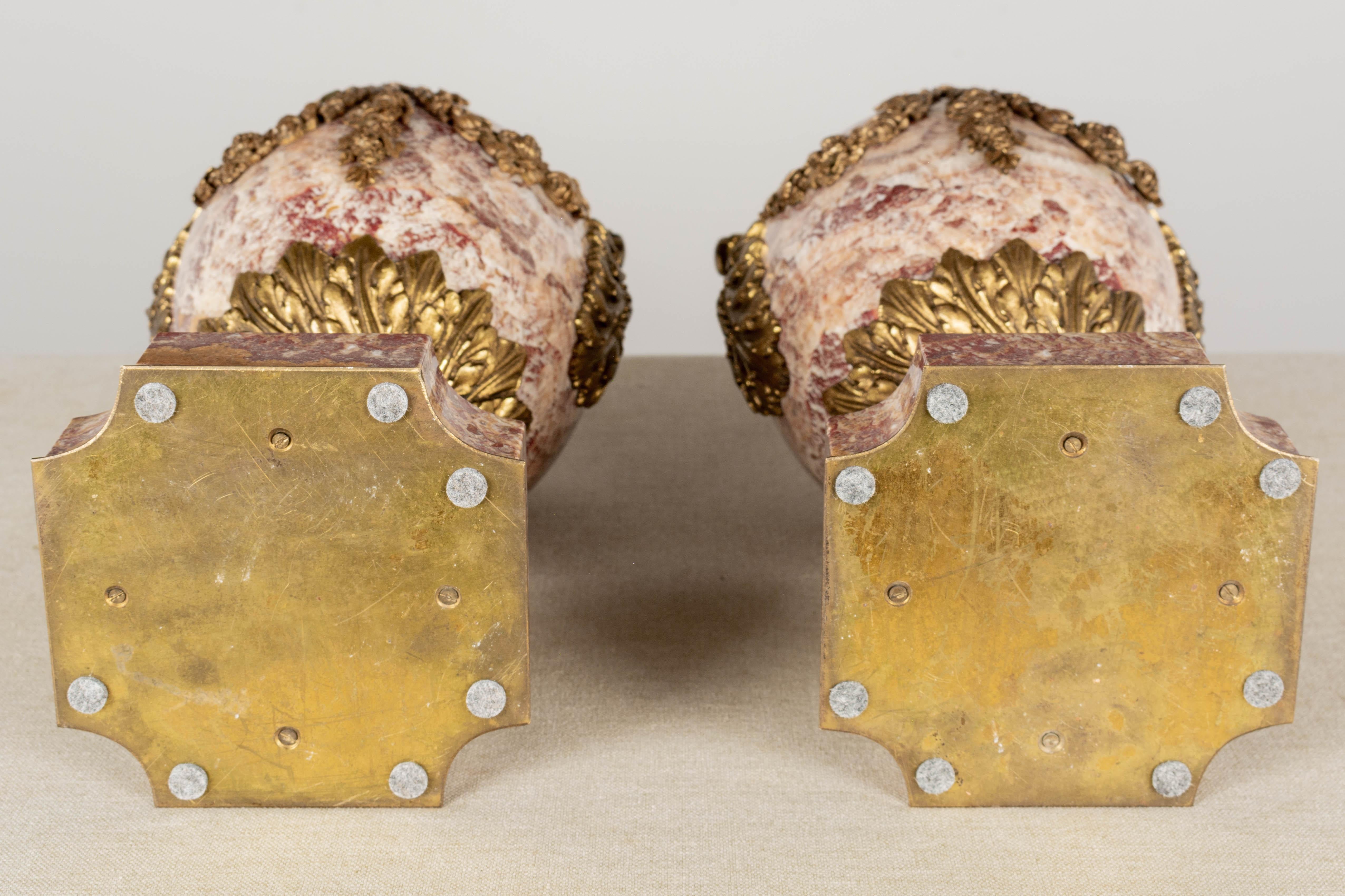 19th Century French Marble and Bronze Cassolette Urns Pair For Sale 6