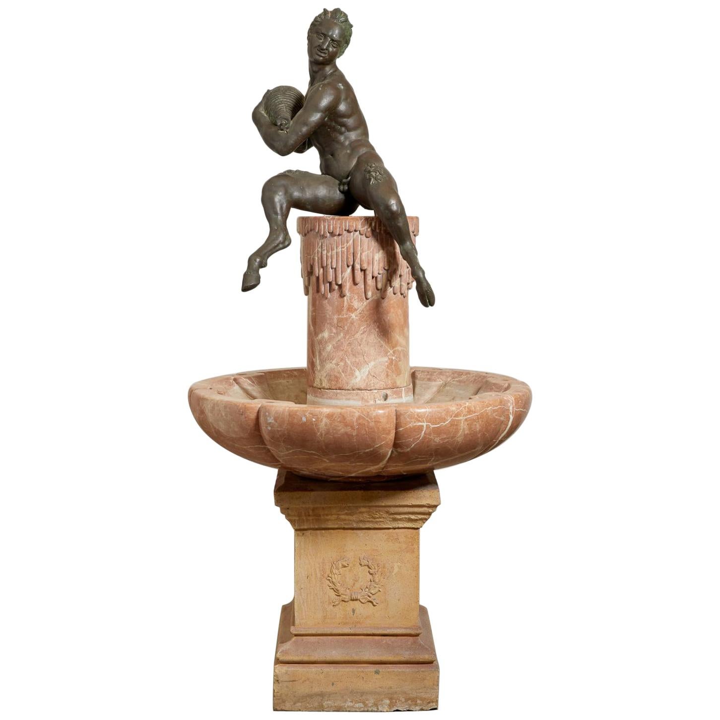 Fontaine française en marbre et bronze du 19ème siècle