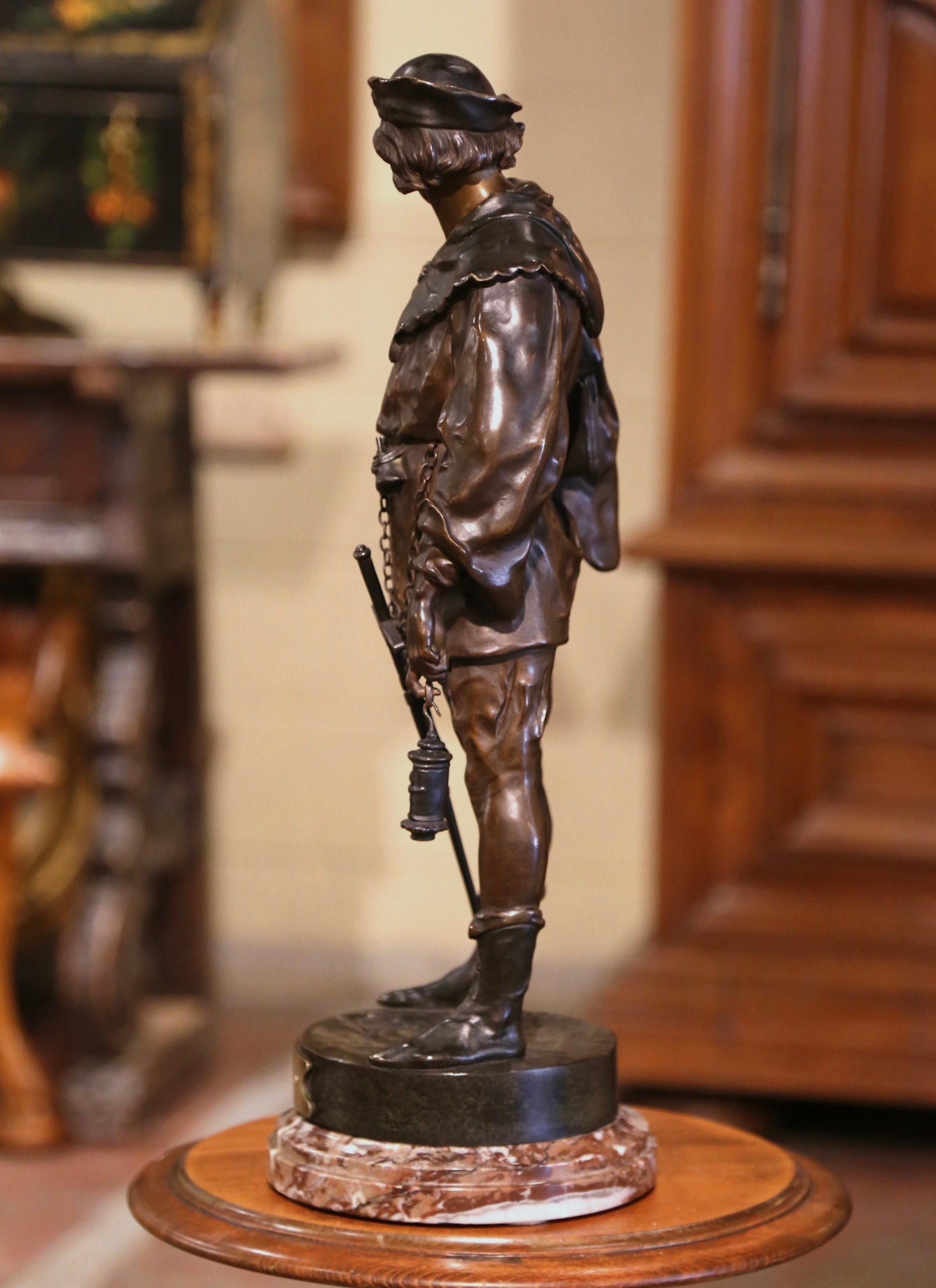 Sculpture en bronze du 19ème siècle « Escholier » signée E. Picault avec base en marbre en vente 3