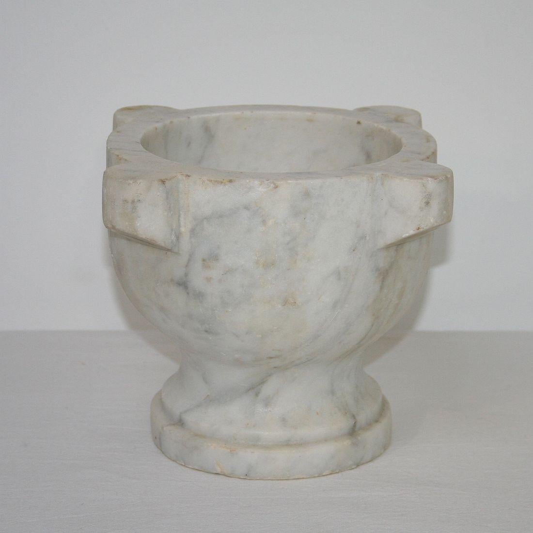 Beautiful 19th century French white marble mortar. Great conditions.