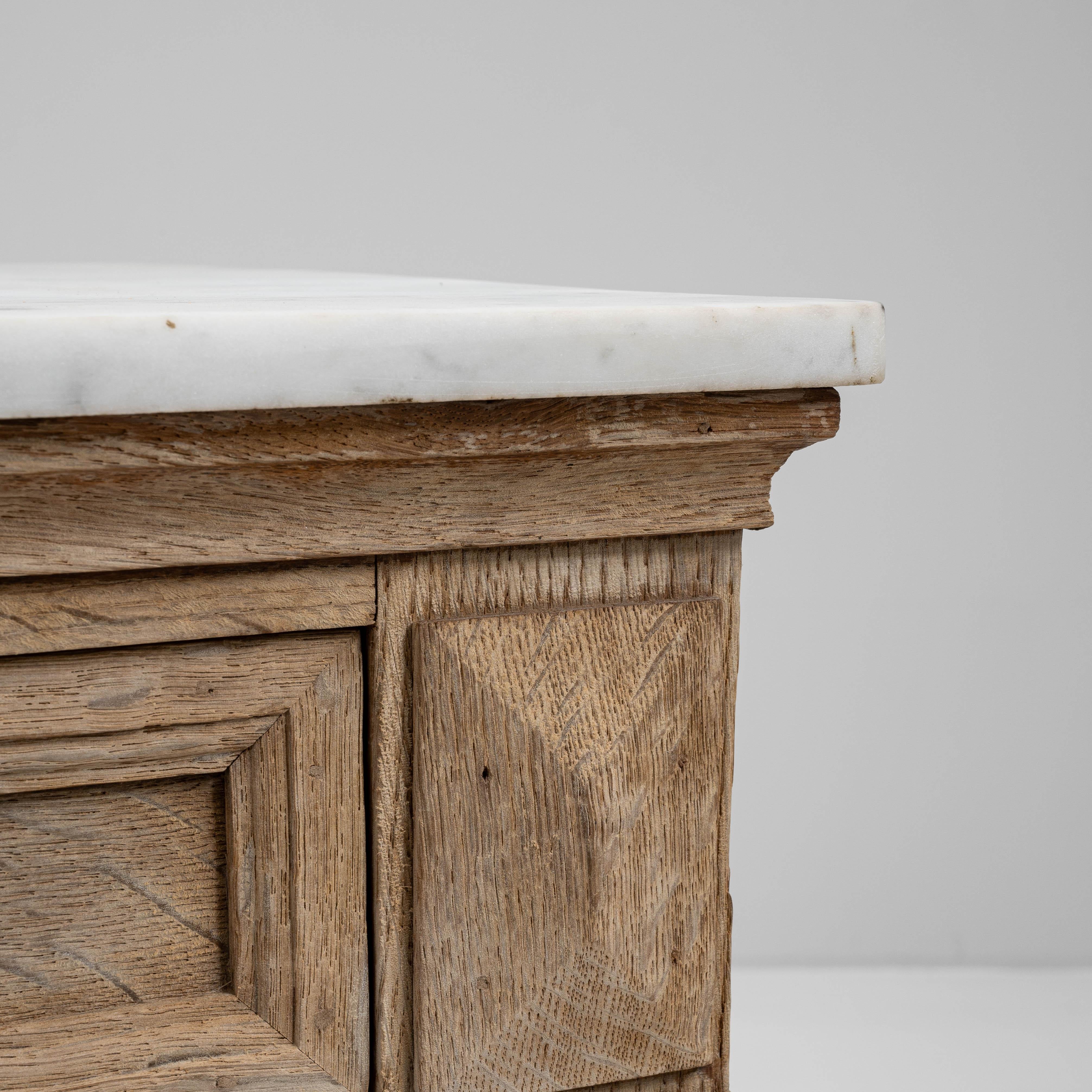 Buffet francese con piano in marmo del XIX secolo in vendita 6