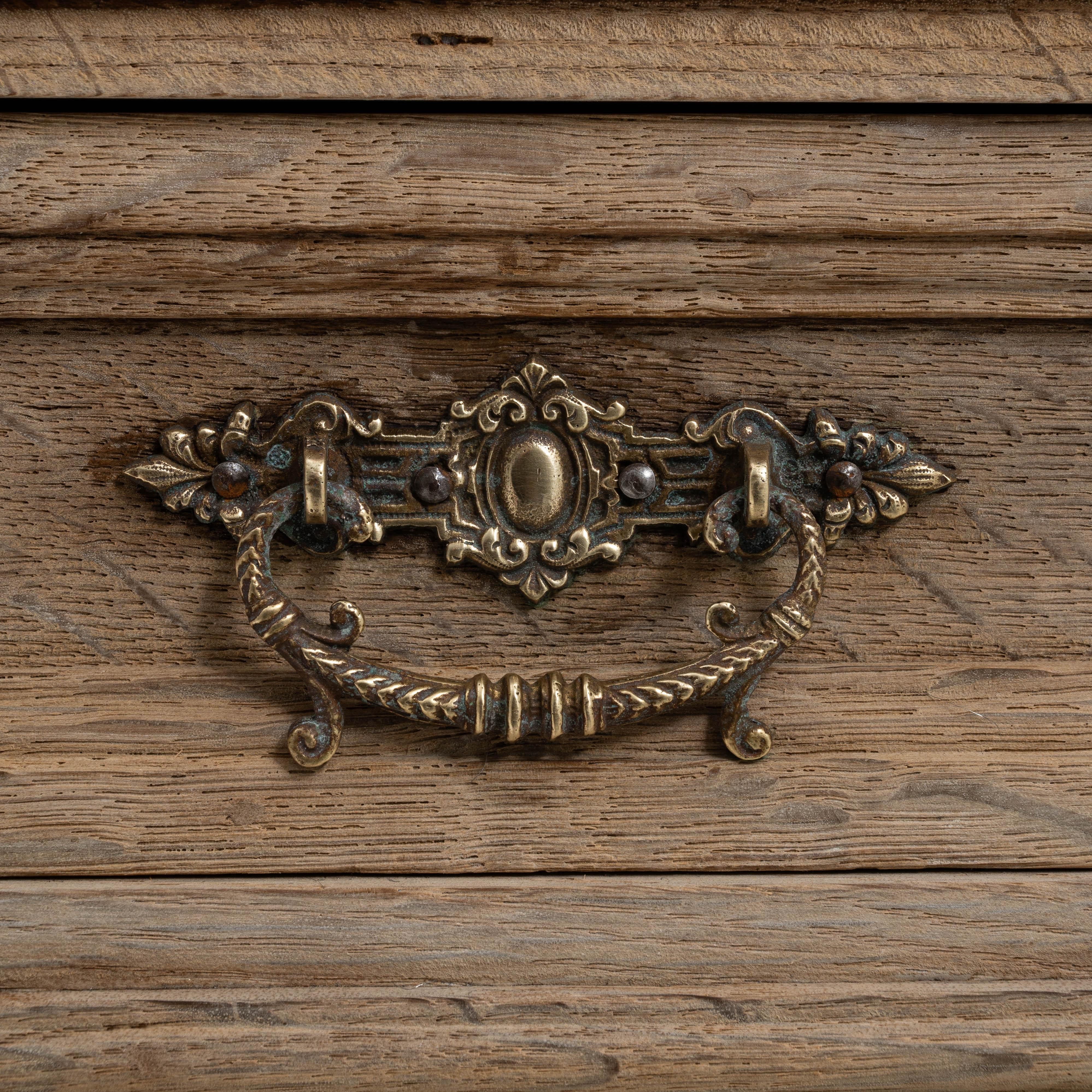 Buffet francese con piano in marmo del XIX secolo in vendita 7