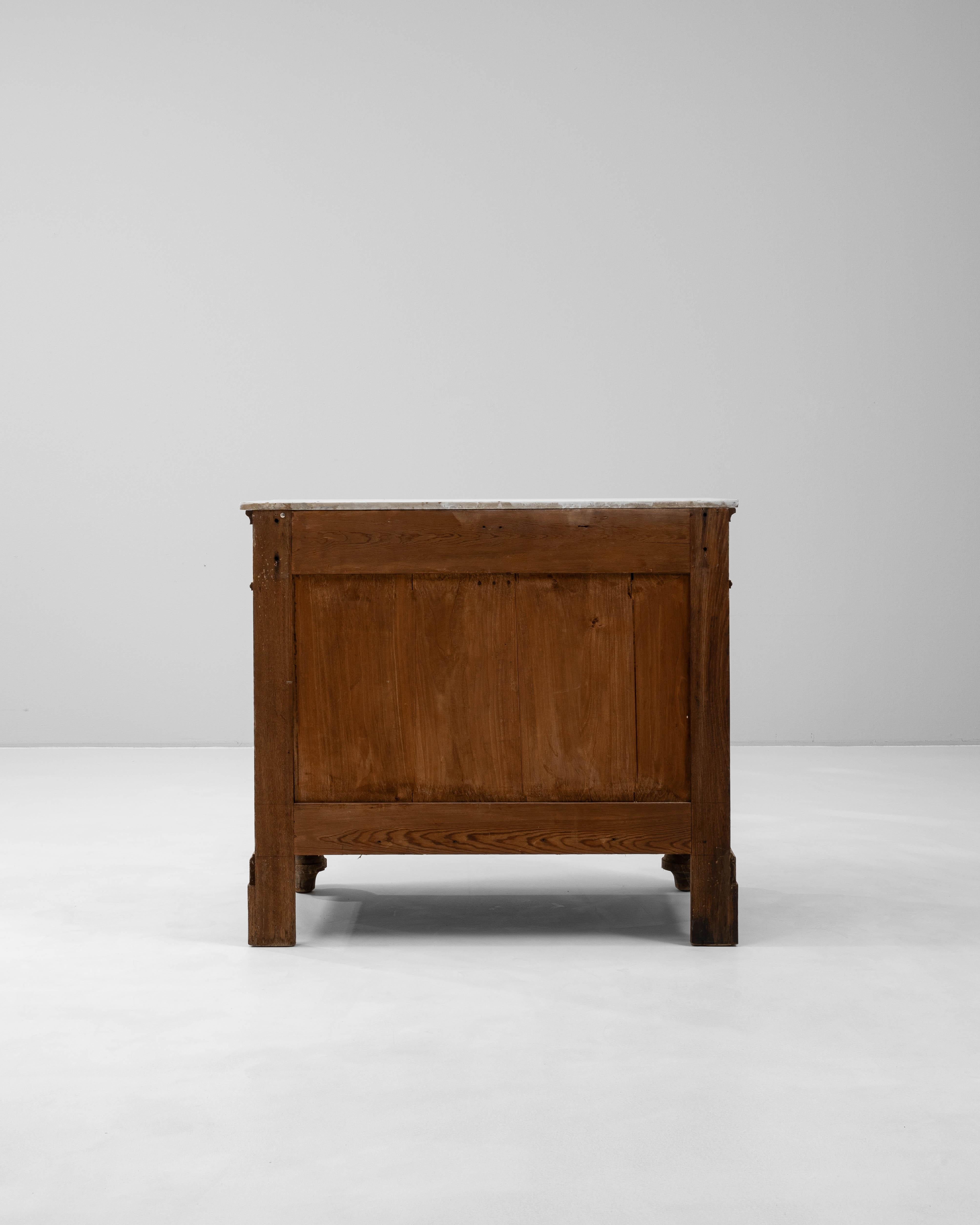 Buffet francese con piano in marmo del XIX secolo in vendita 9