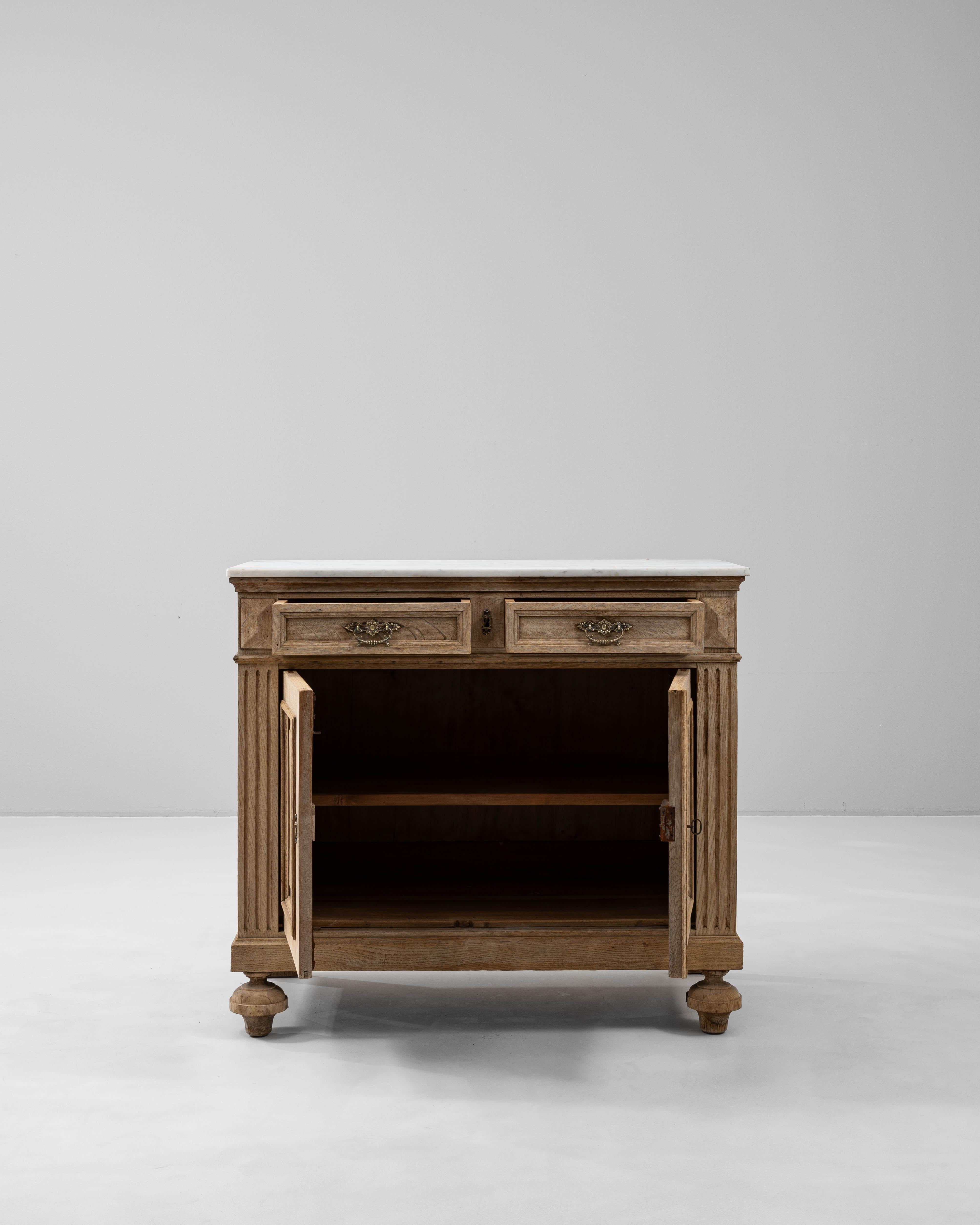 Francese Buffet francese con piano in marmo del XIX secolo in vendita