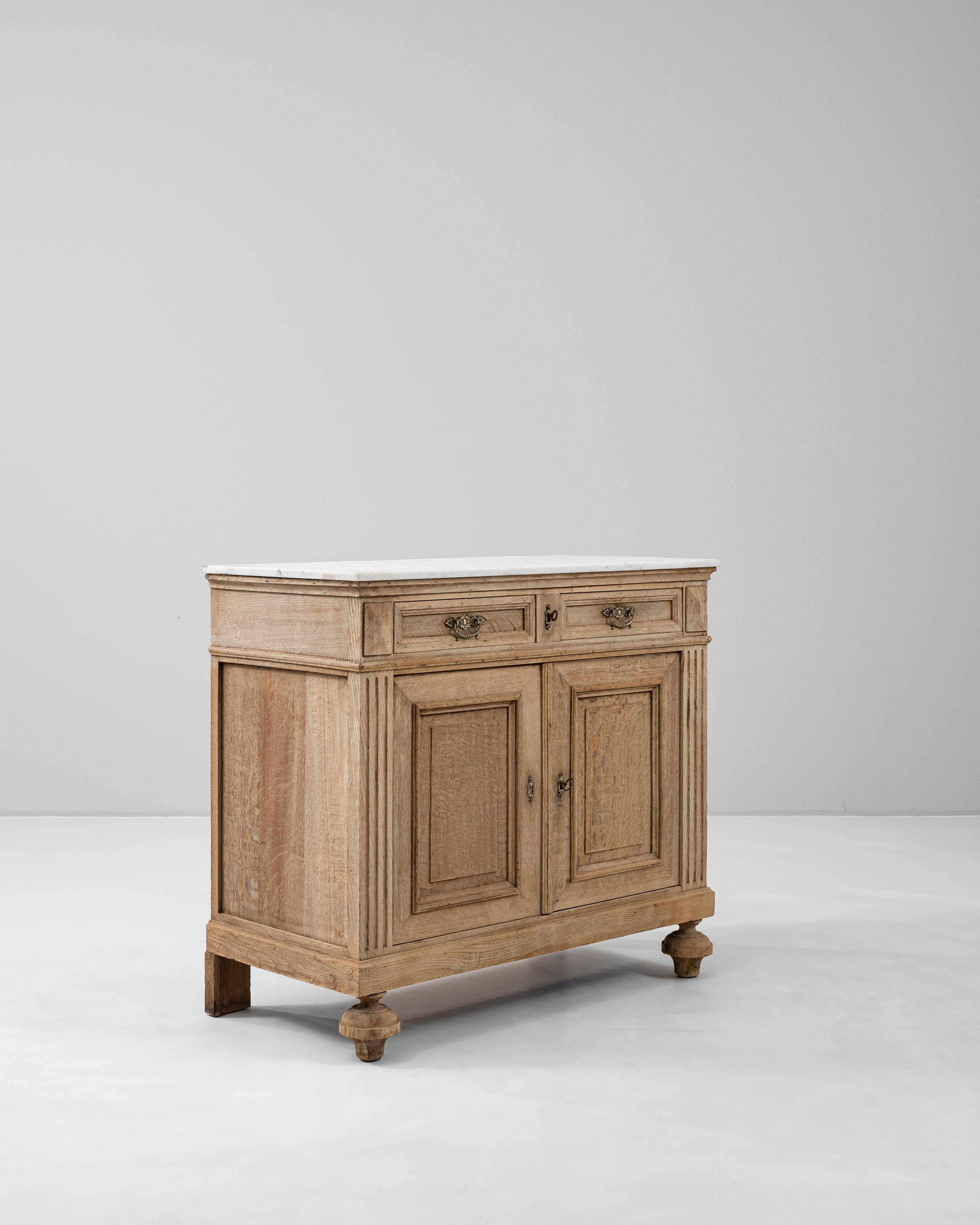 Buffet francese con piano in marmo del XIX secolo in vendita 1