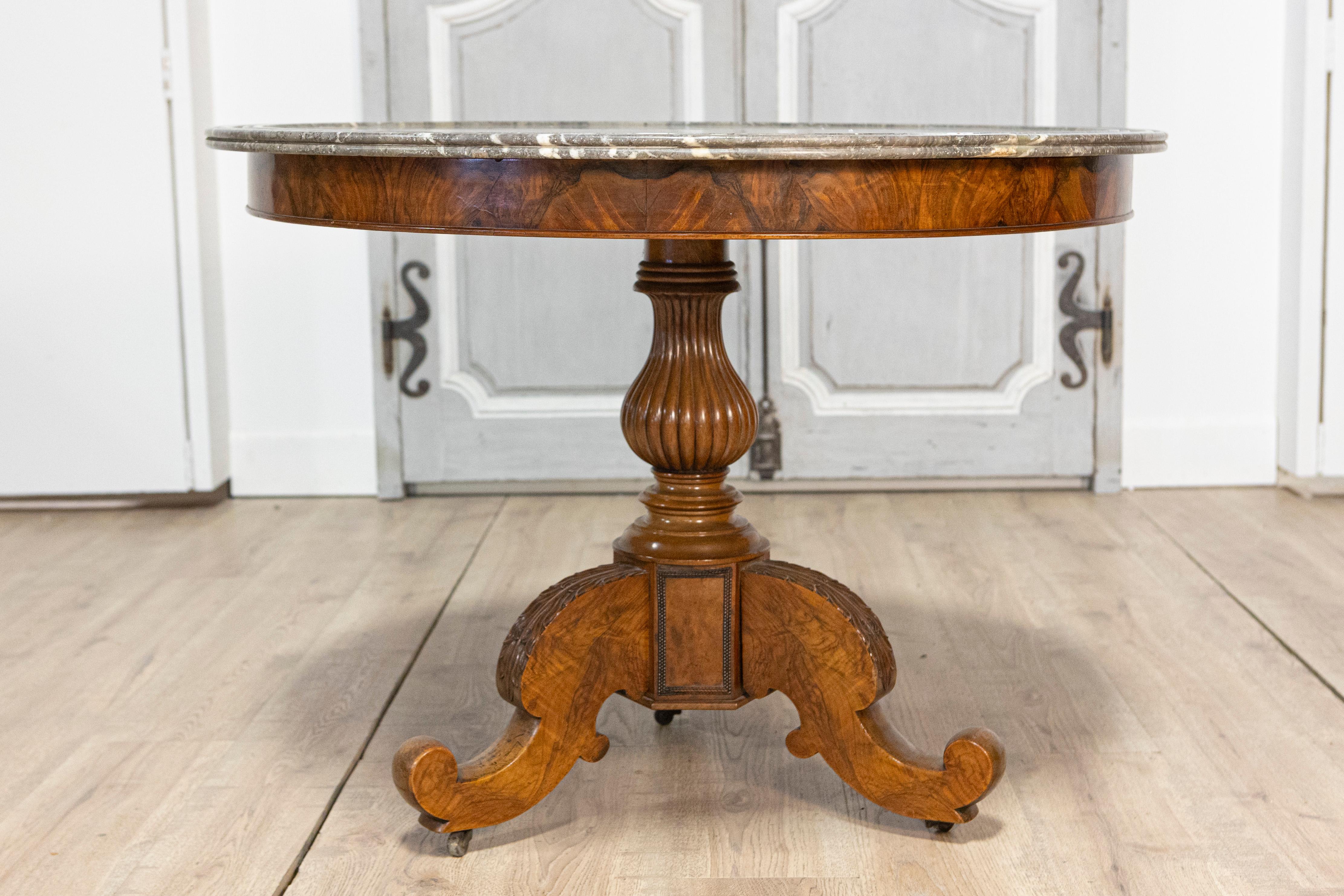 Mesa de centro francesa con tapa de mármol del siglo XIX Mármol en venta
