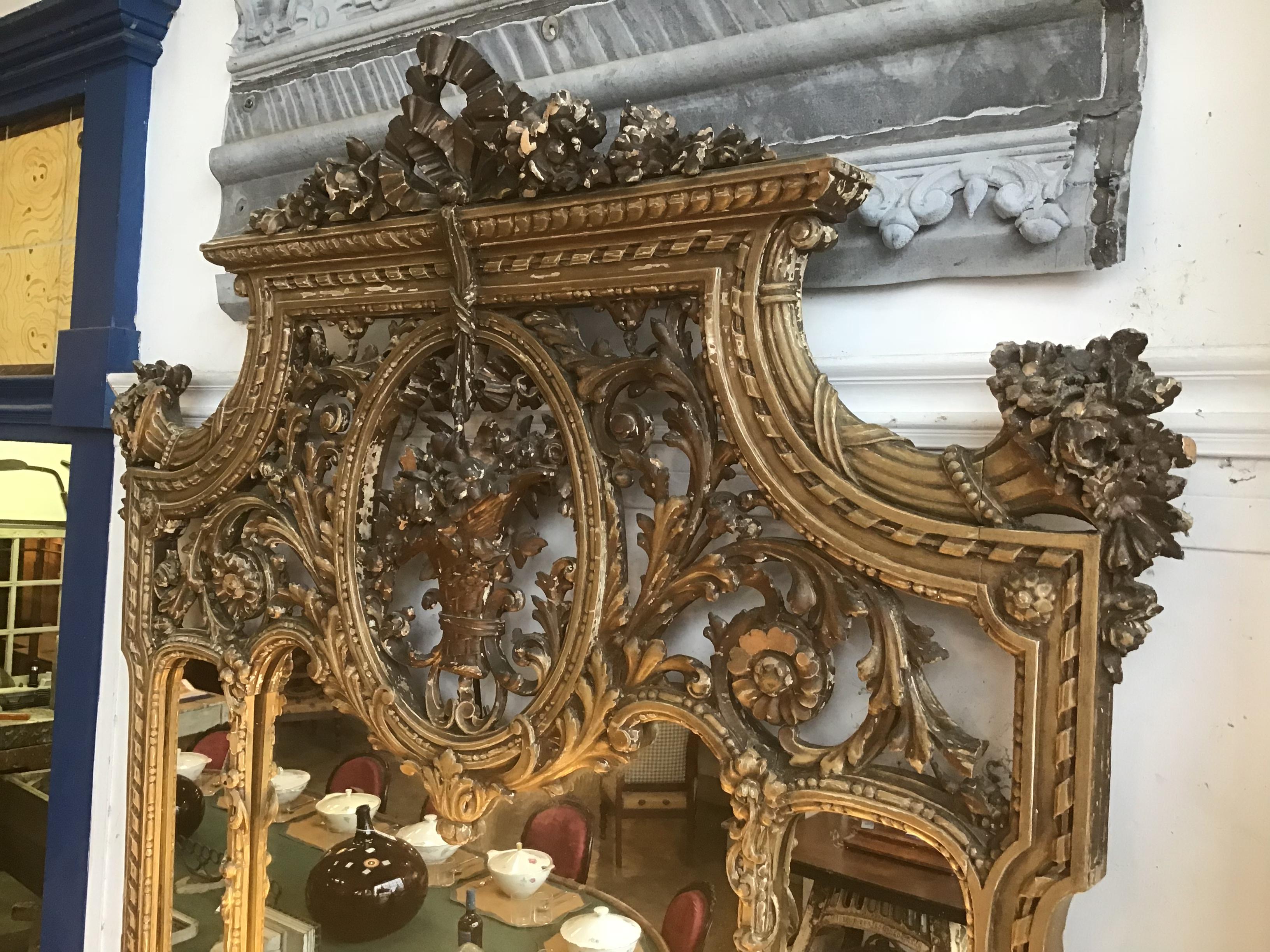 19th Century French Marble-Top Console with Giltwood Framed Mirror from 1890s 7