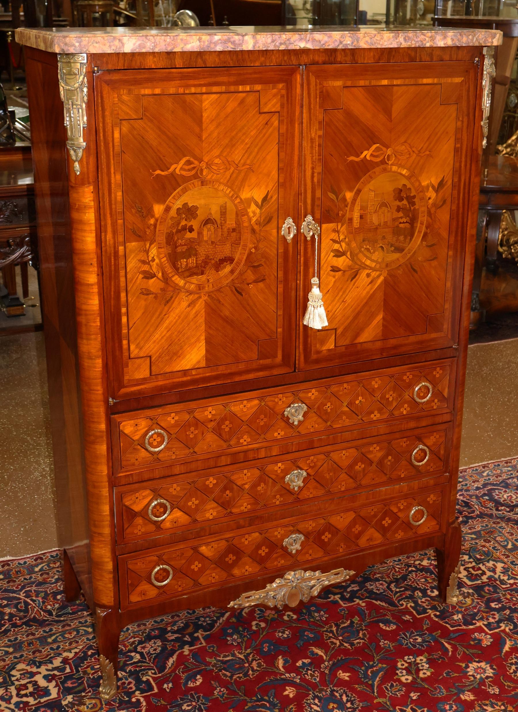 Français Commode à plateau en marqueterie de marbre du 19ème siècle par Henri Picard en vente