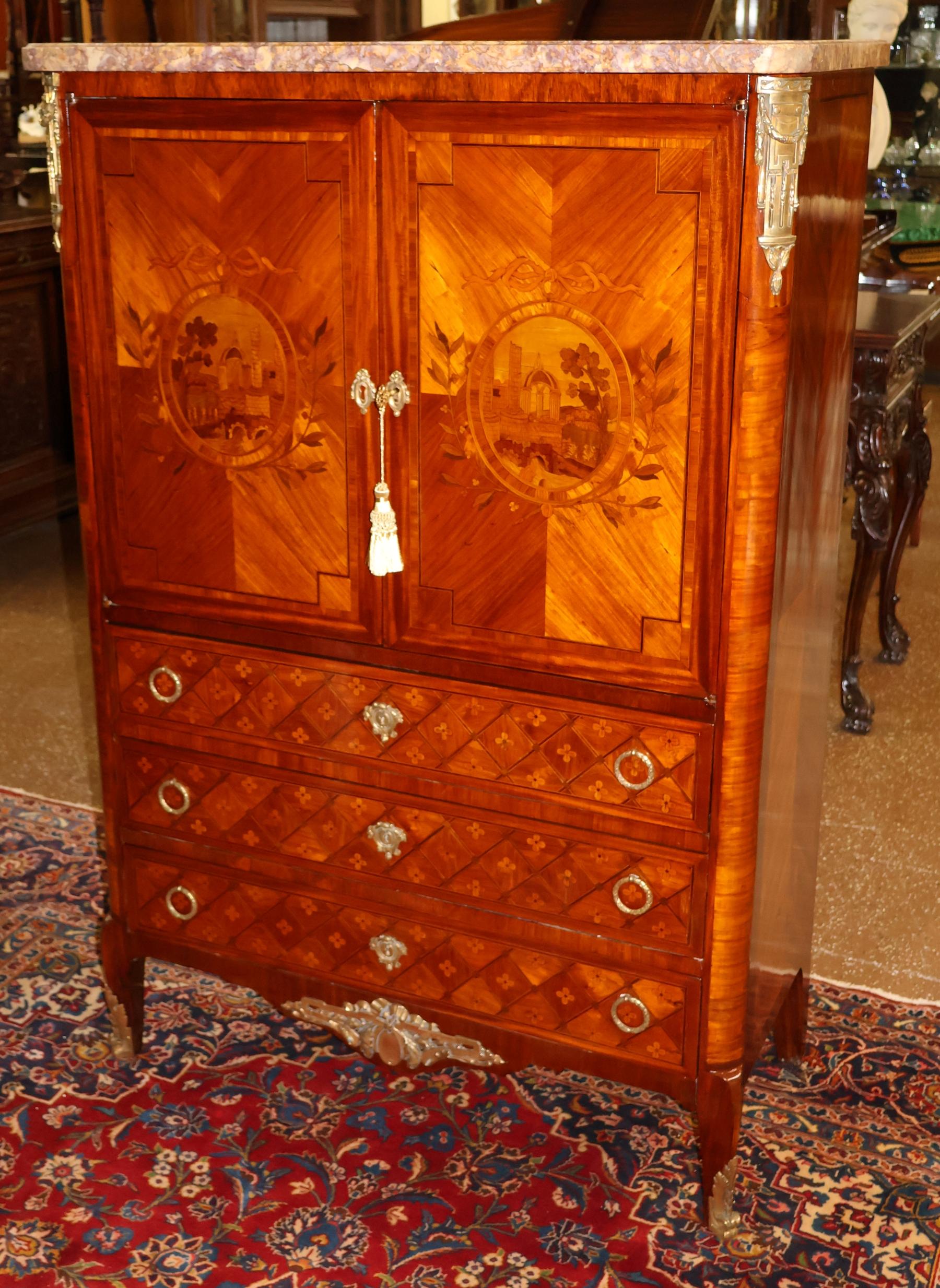 Commode à plateau en marqueterie de marbre du 19ème siècle par Henri Picard en vente 2
