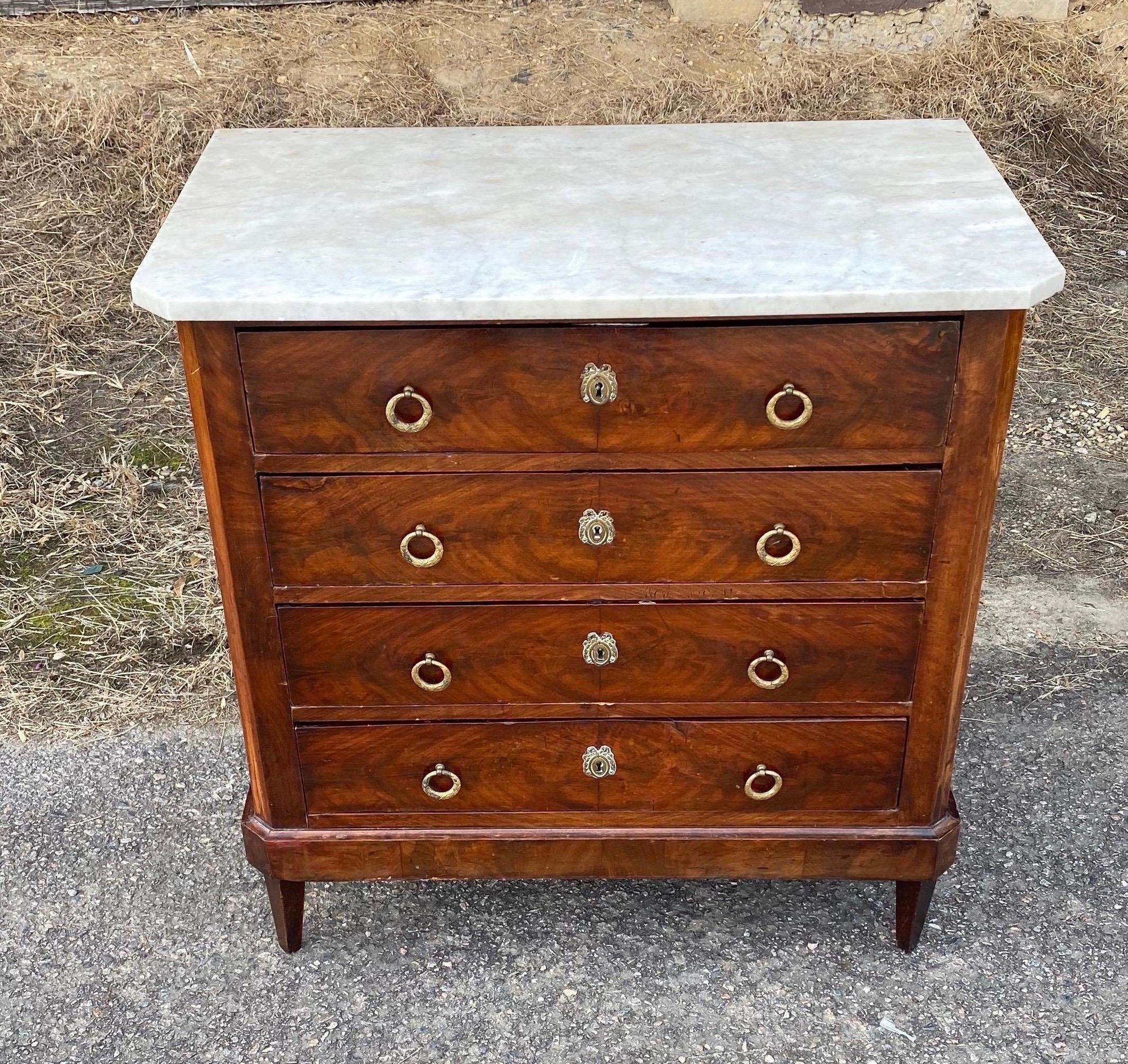 19th Century French Marble Top Mahogany Chest In Good Condition In Charleston, SC