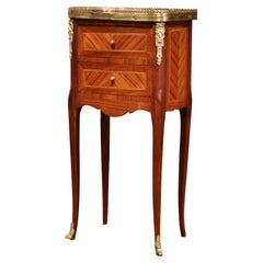 Table de nuit du 19ème siècle en marqueterie française et noyer et bronze avec plateau en marbre