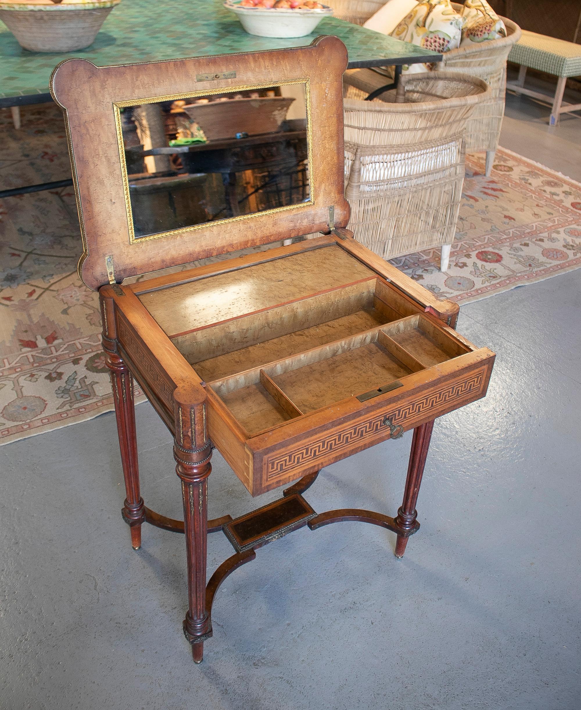19th Century French Marquetry & Bronze Dressing Table For Sale 1