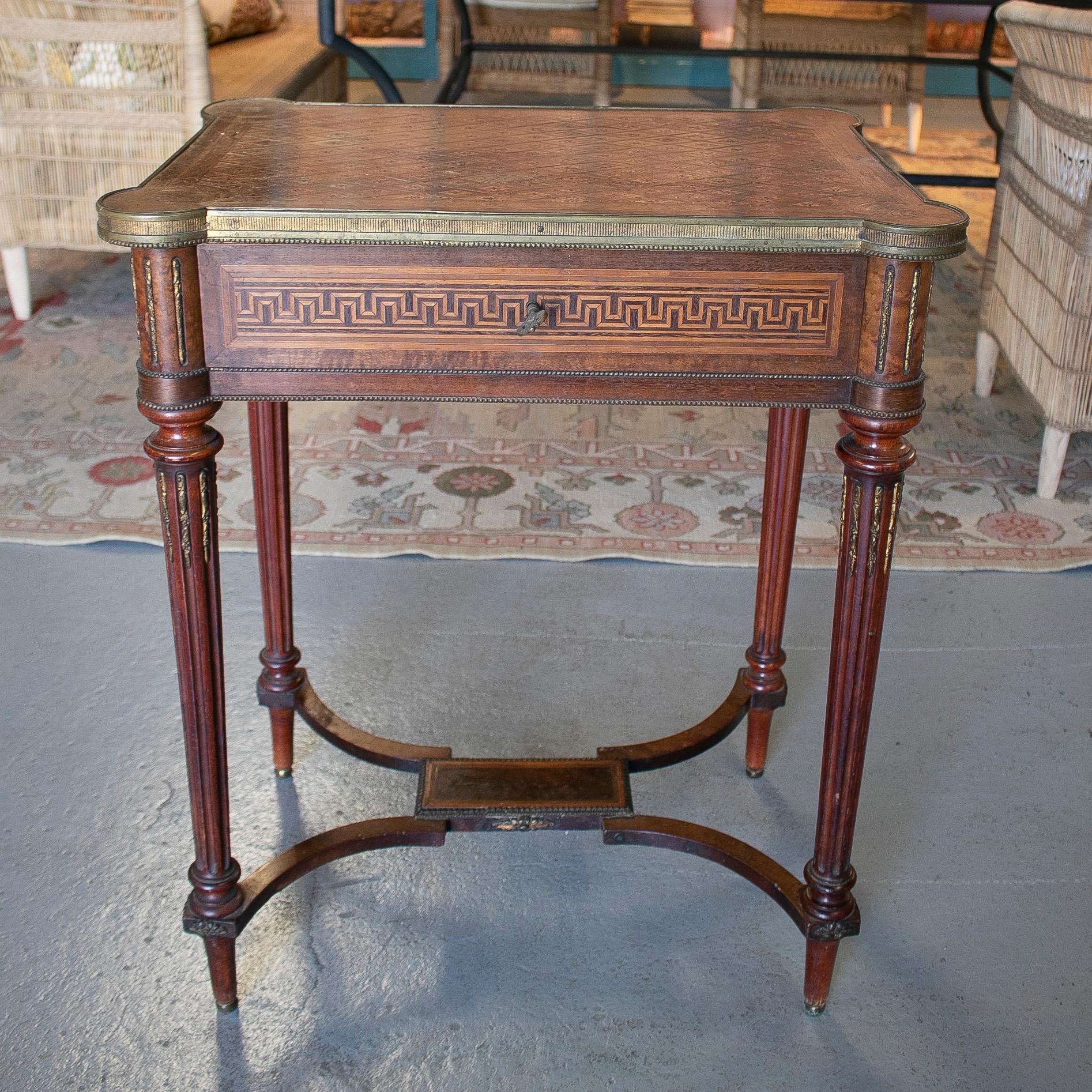19th Century French Marquetry & Bronze Dressing Table For Sale 3