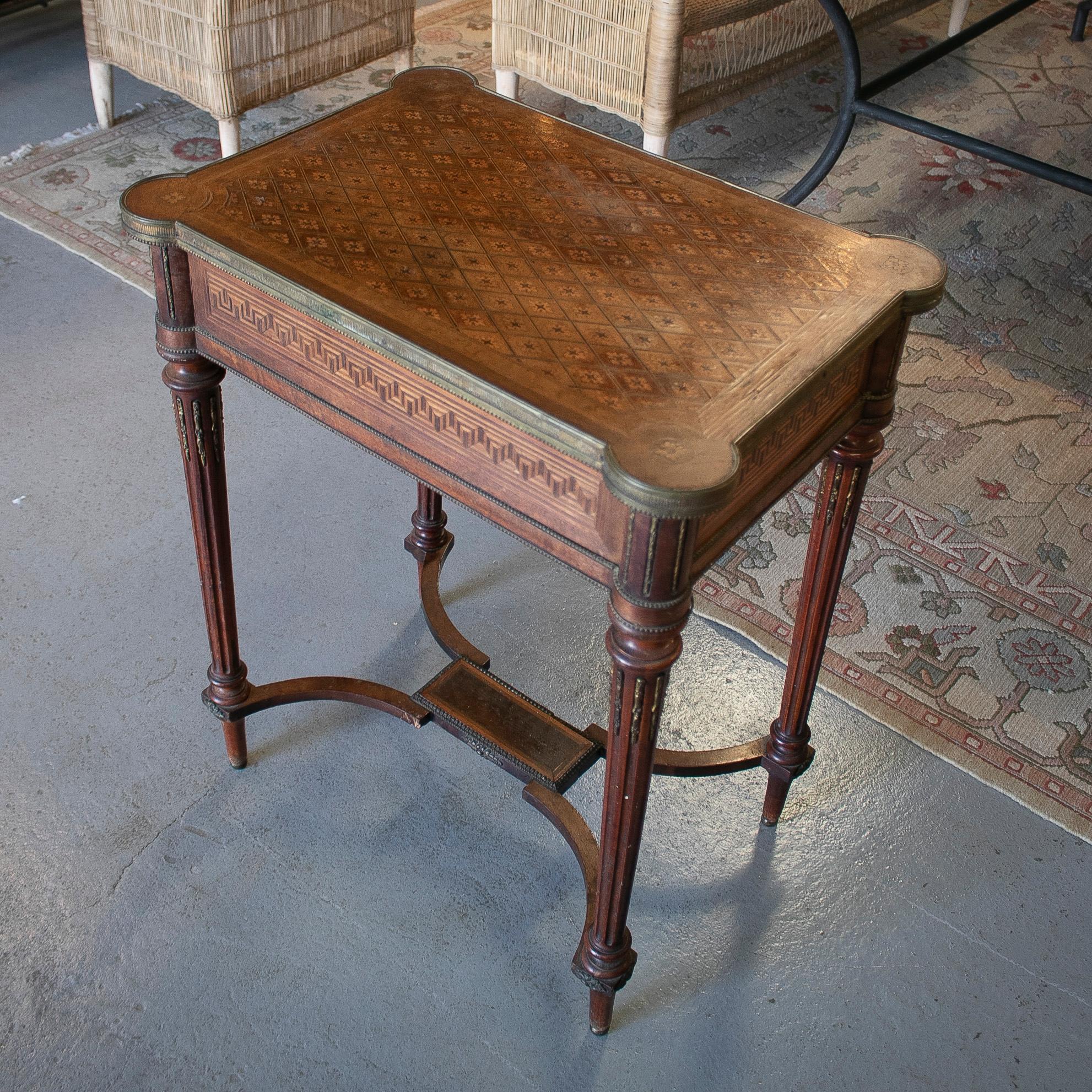 19th Century French Marquetry & Bronze Dressing Table For Sale 4