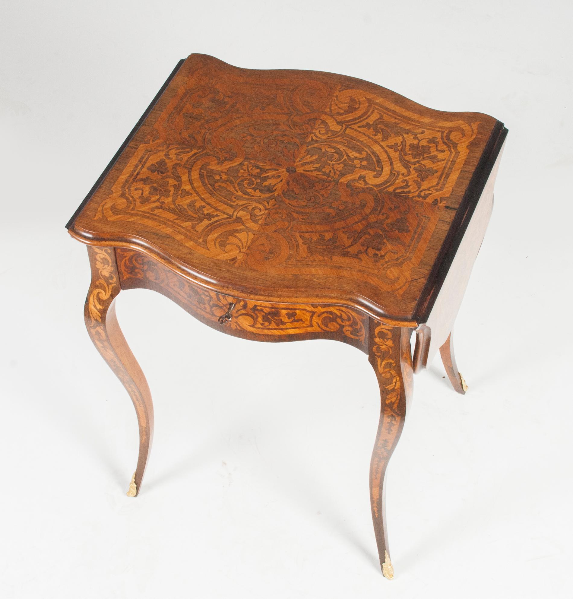 19th Century French Marquetry Drop-Leaf Table For Sale 3