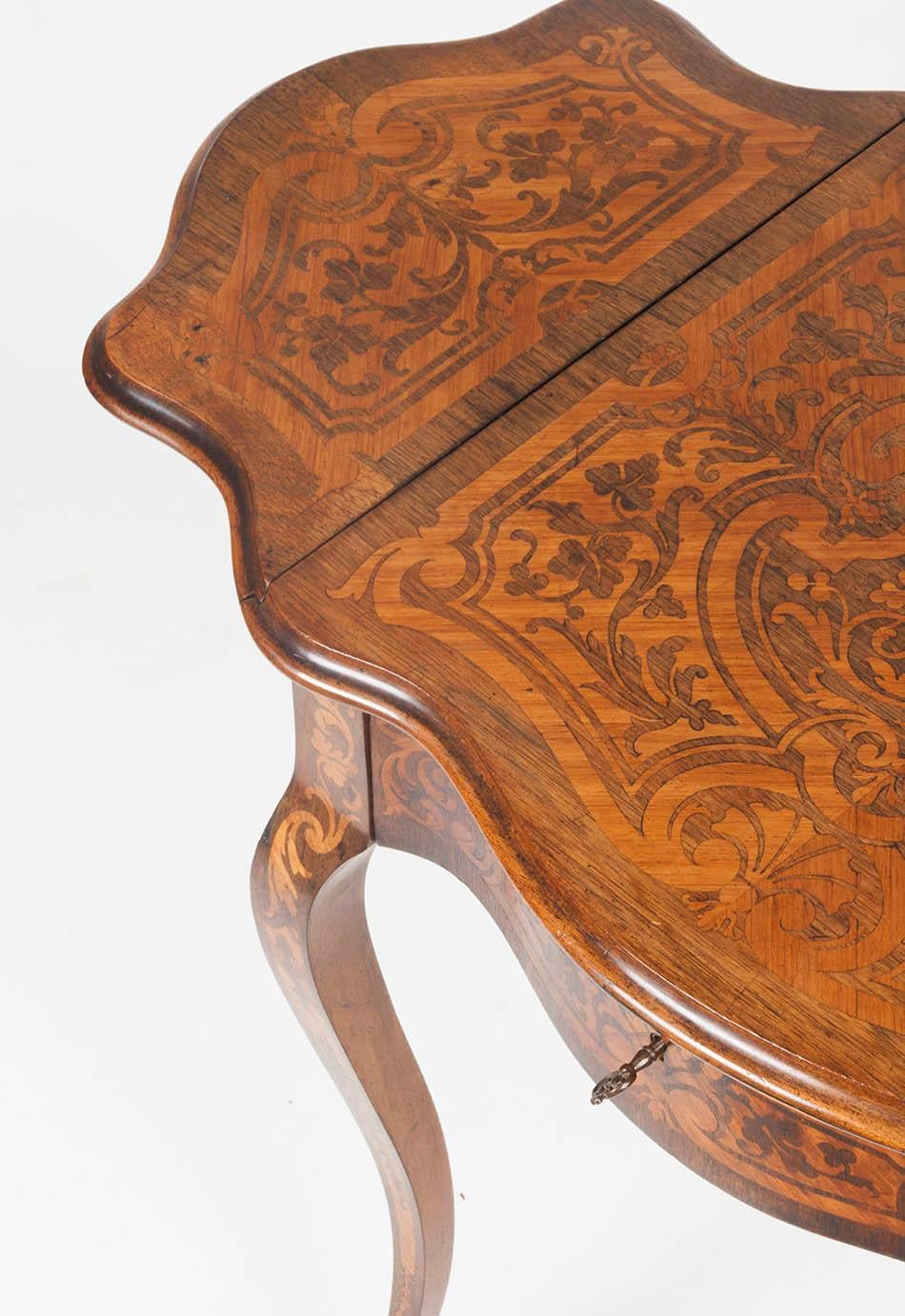19th Century French Marquetry Drop-Leaf Table For Sale 9