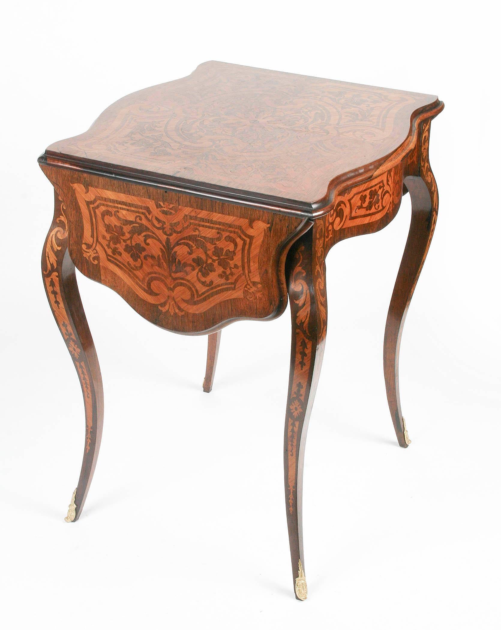 19th Century French Marquetry Drop-Leaf Table In Excellent Condition For Sale In Casteren, Noord-Brabant