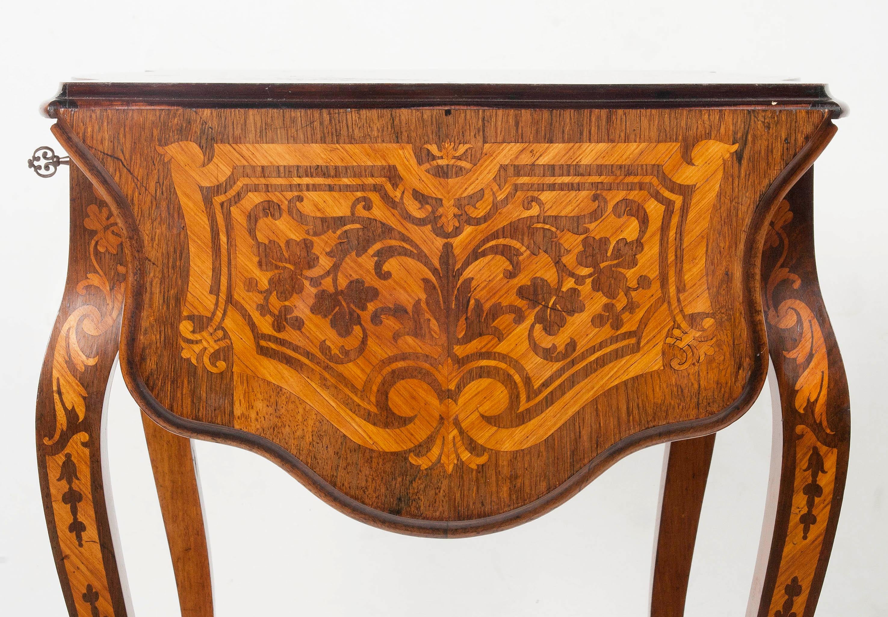 Late 19th Century 19th Century French Marquetry Drop-Leaf Table For Sale
