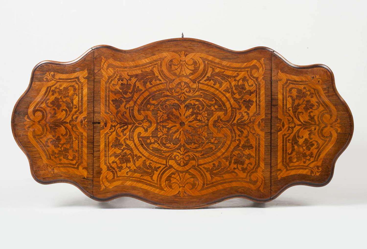 19th Century French Marquetry Drop-Leaf Table For Sale 1