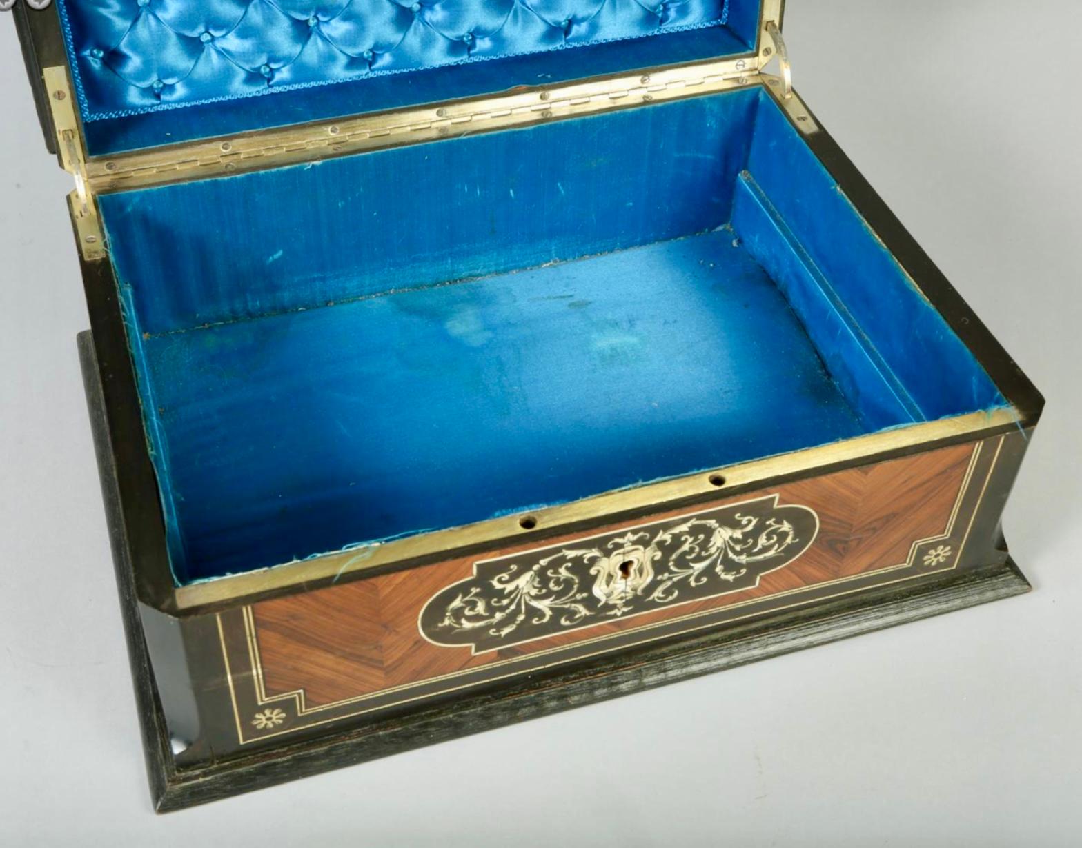 19th Century French Marquetry Inlaid and Ebonized Wood Box For Sale 3