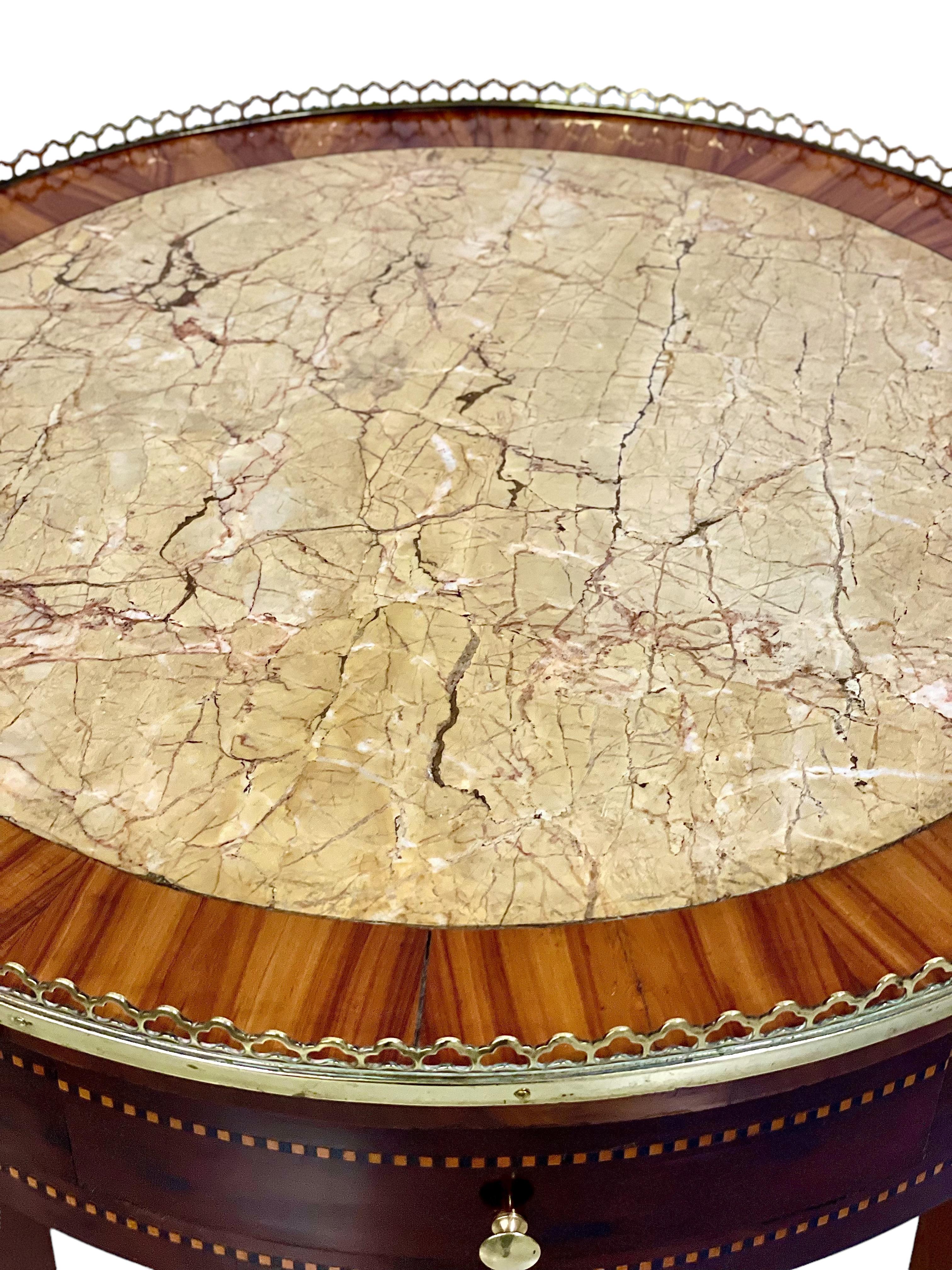 Wood 19th Century French Marquetry Inlaid Gueridon Table For Sale