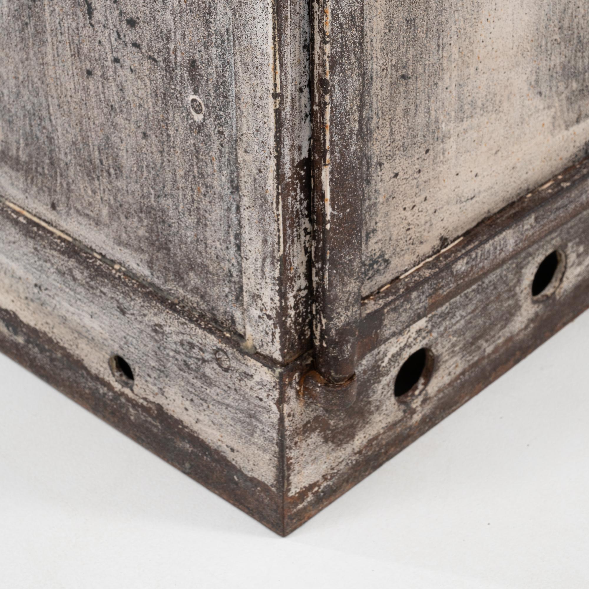 Buffet francese in metallo del XIX secolo in vendita 9