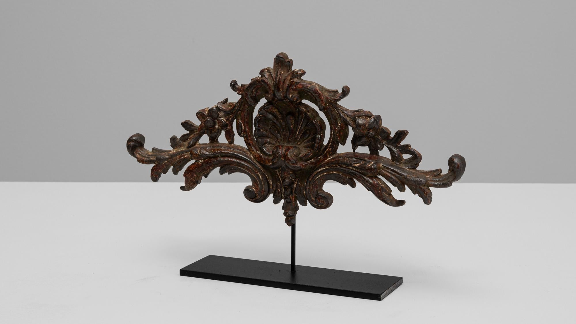 Decorazione francese del XIX secolo in metallo su supporto in vendita 2