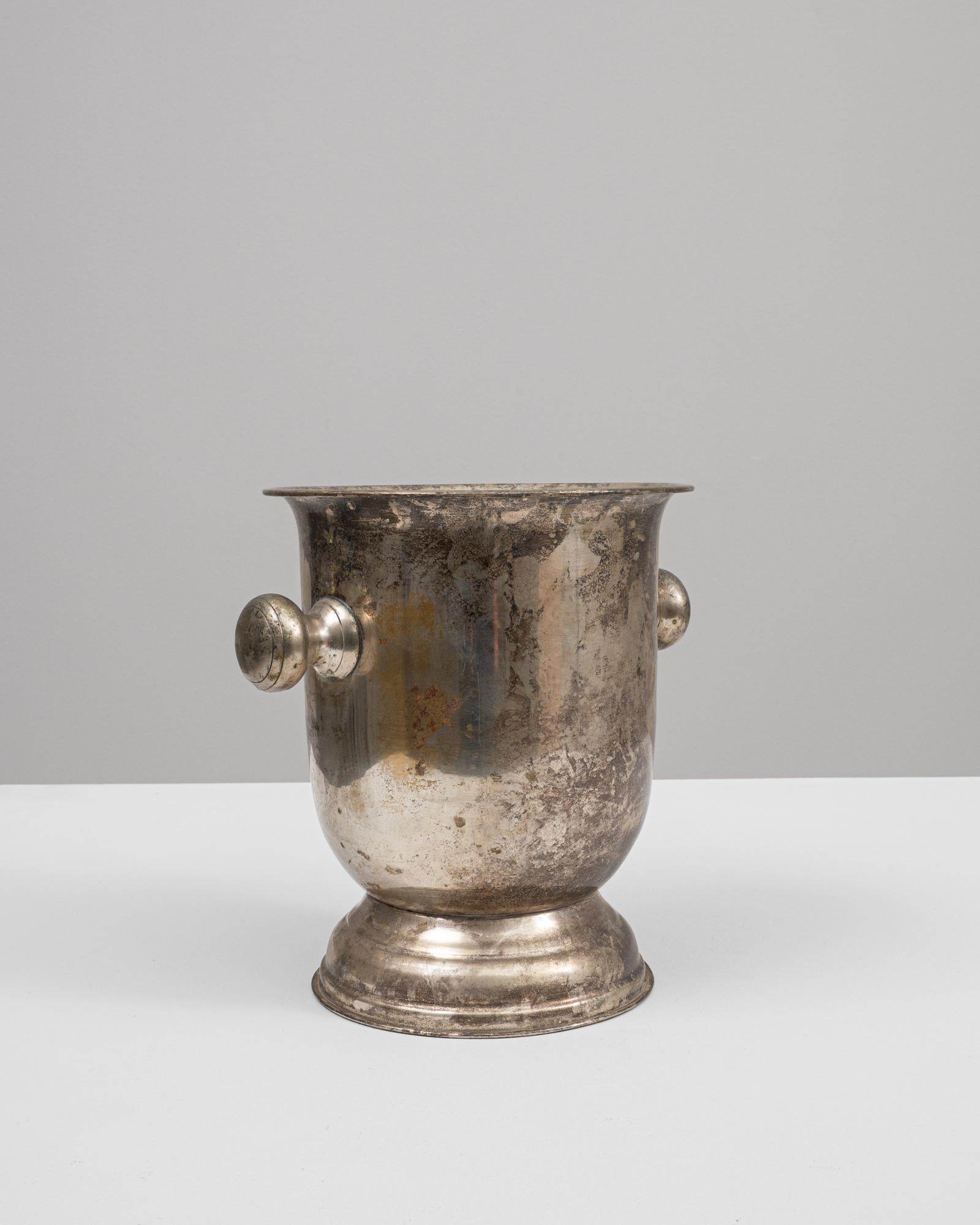 19th Century French Metal Ice Bucket In Good Condition For Sale In High Point, NC