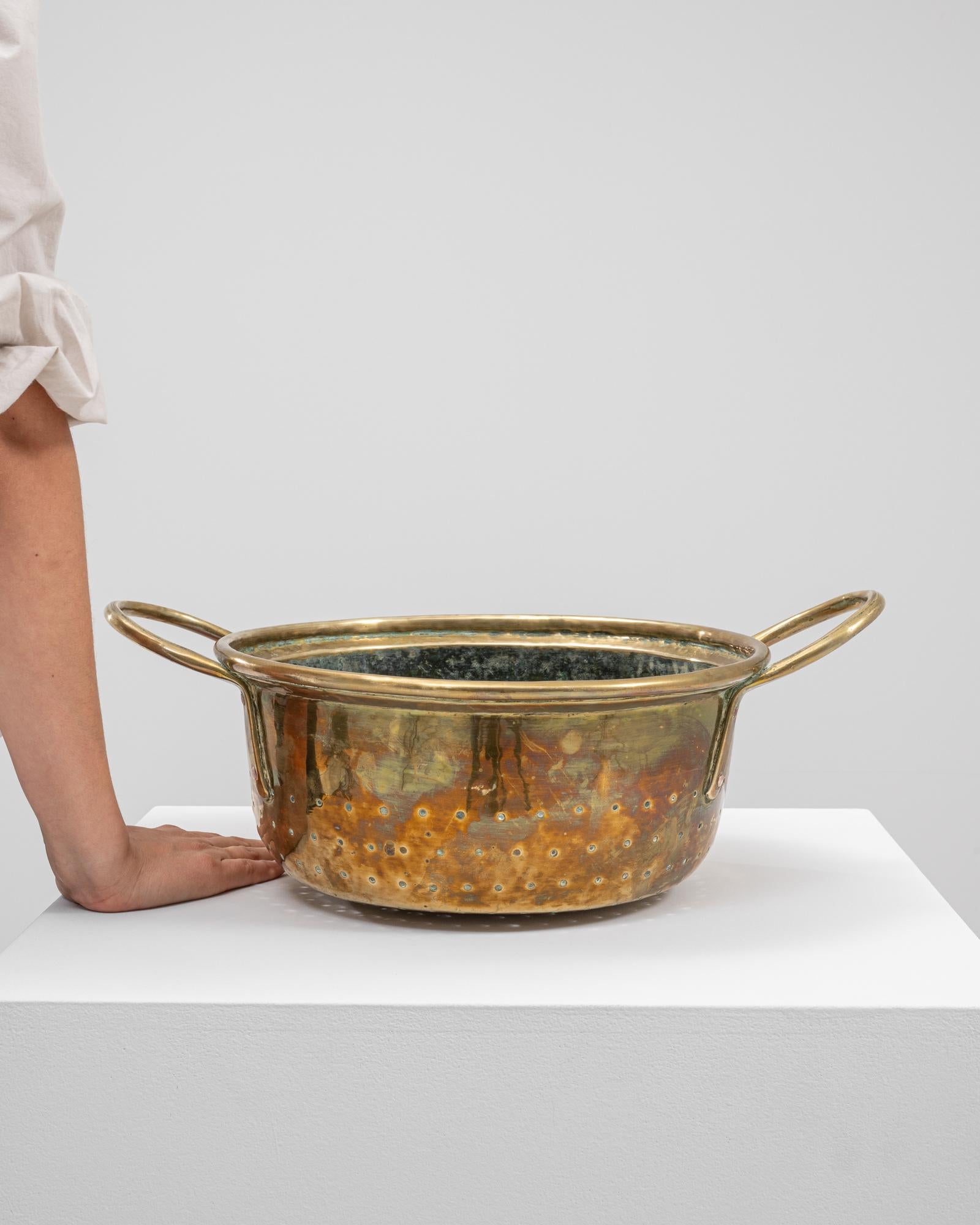 19th Century French Metal Ice Bucket In Good Condition For Sale In High Point, NC
