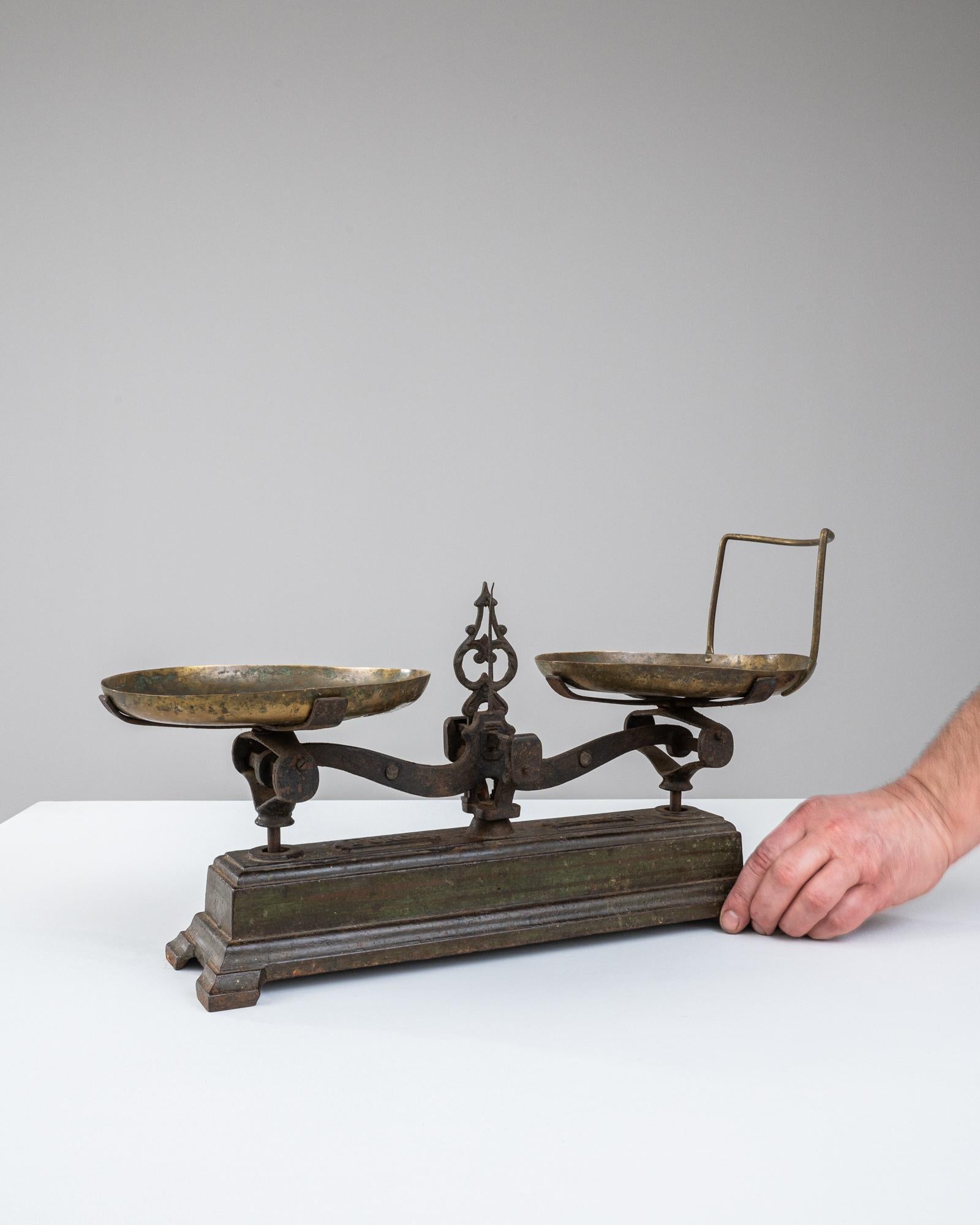 19th Century French Metal Scale For Sale 1