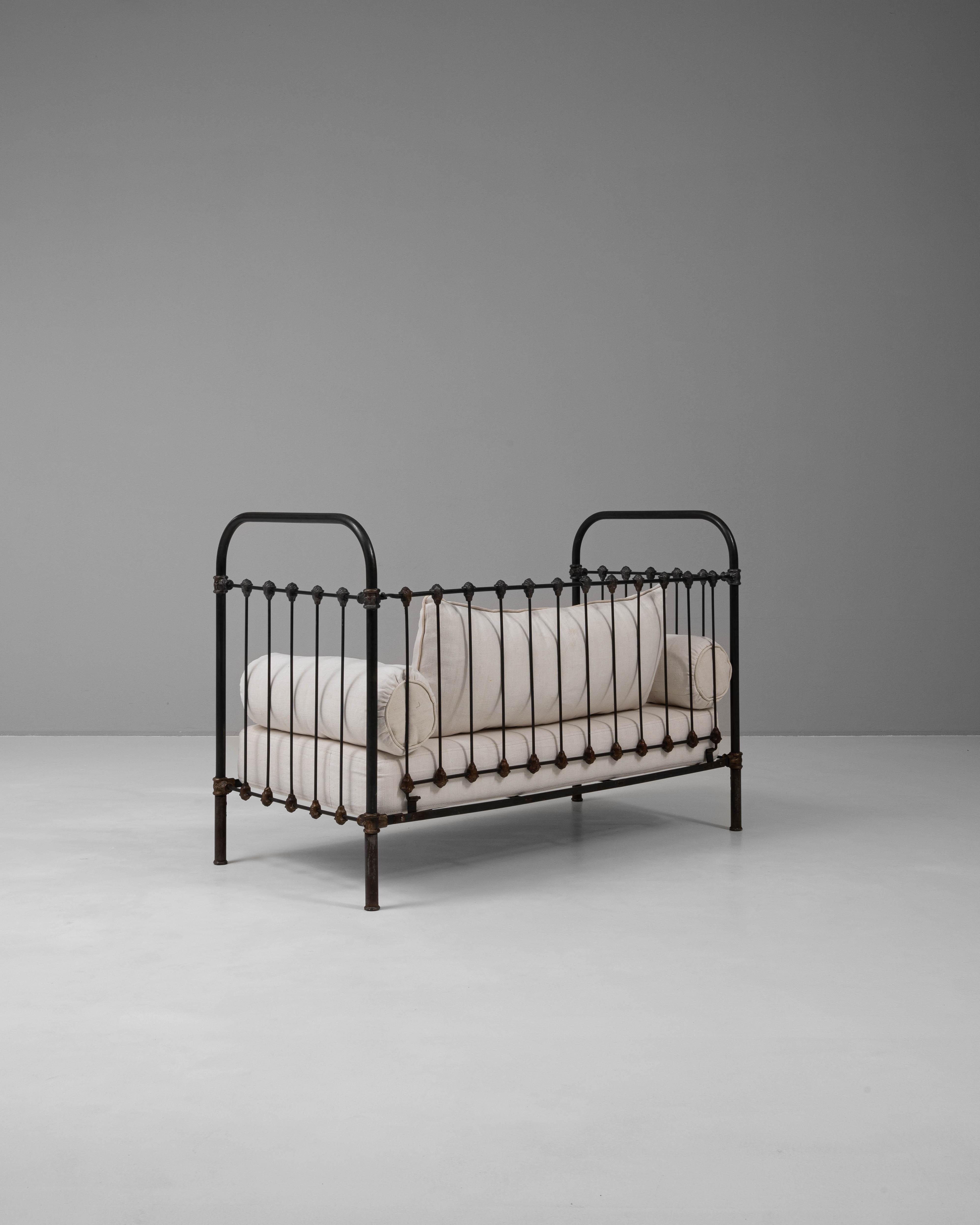 19th Century French Metal & Upholstered Daybed 3