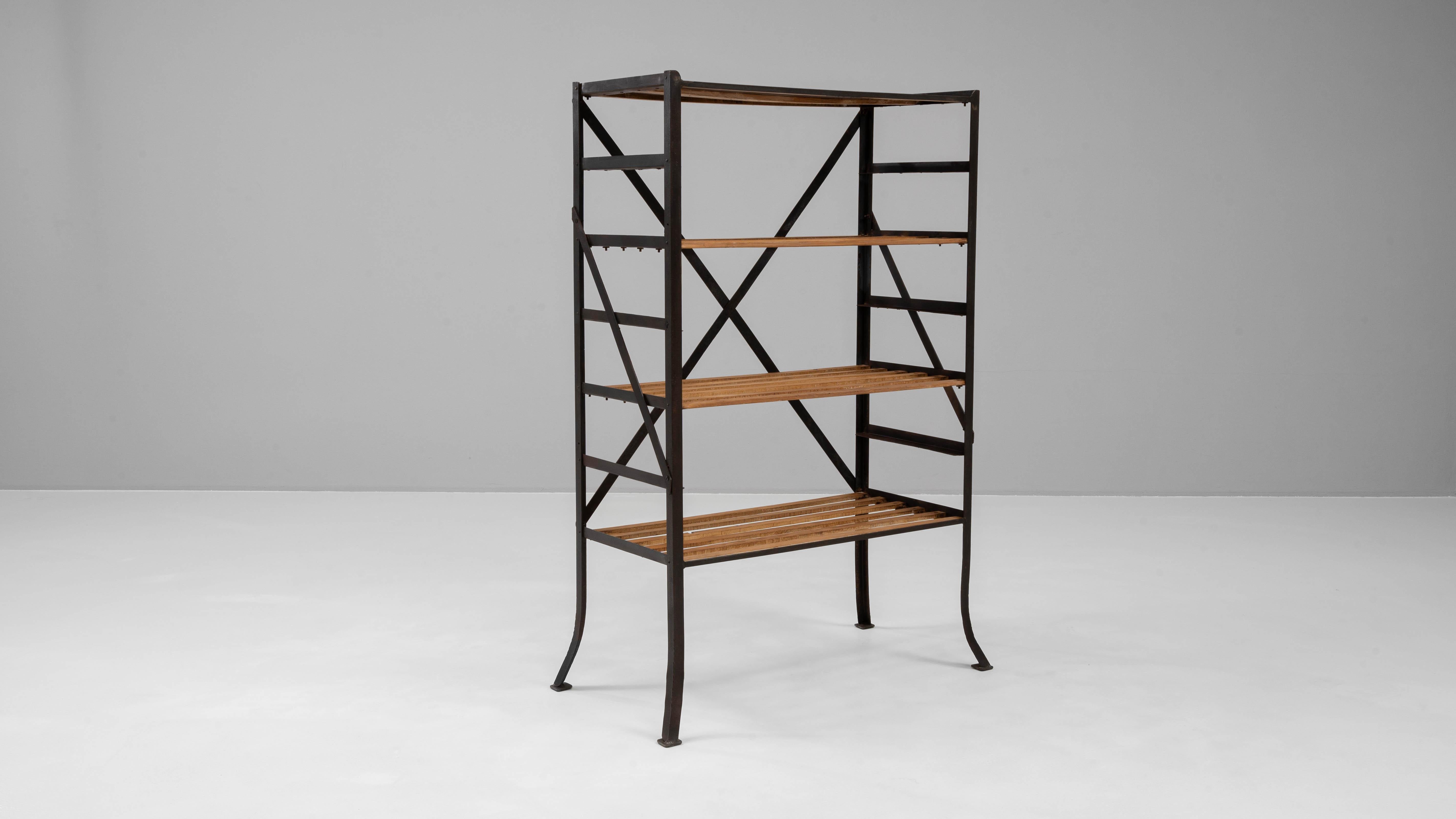 Scaffale francese in metallo e legno del XIX secolo in vendita 4
