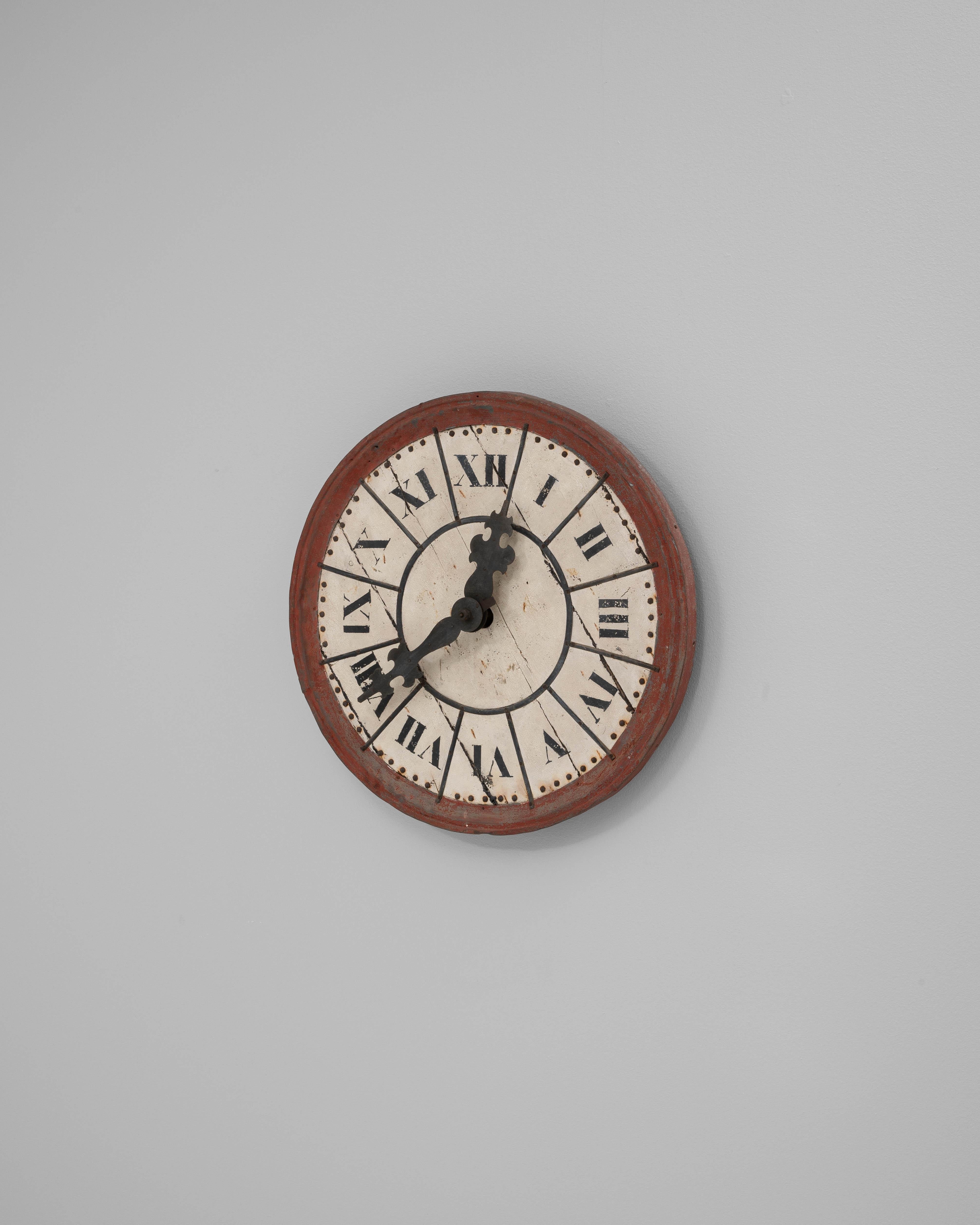 19th Century French Metal & Wooden Wall Clock im Zustand „Gut“ im Angebot in High Point, NC