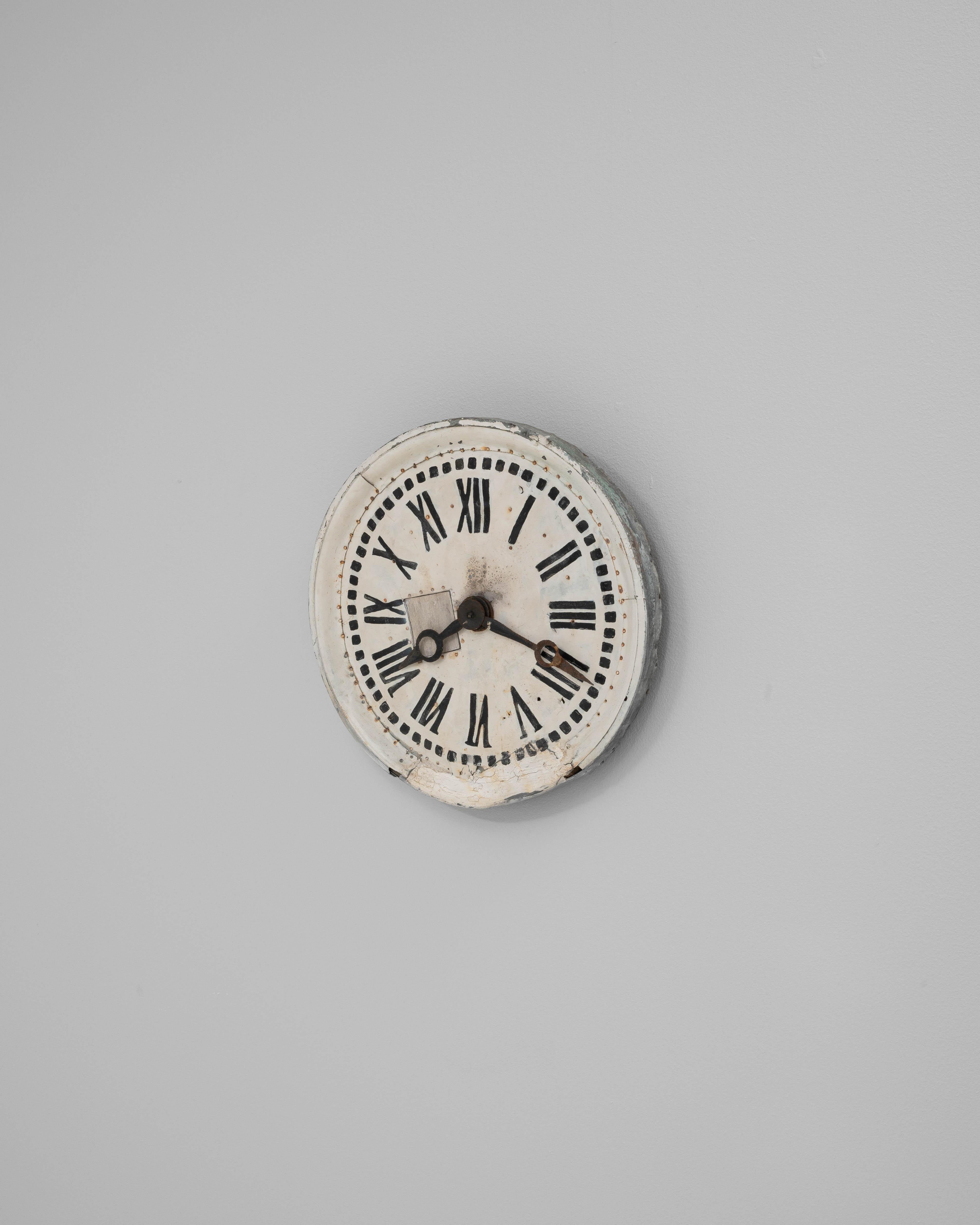 19th Century French Metal & Wooden Wall Clock (19. Jahrhundert) im Angebot