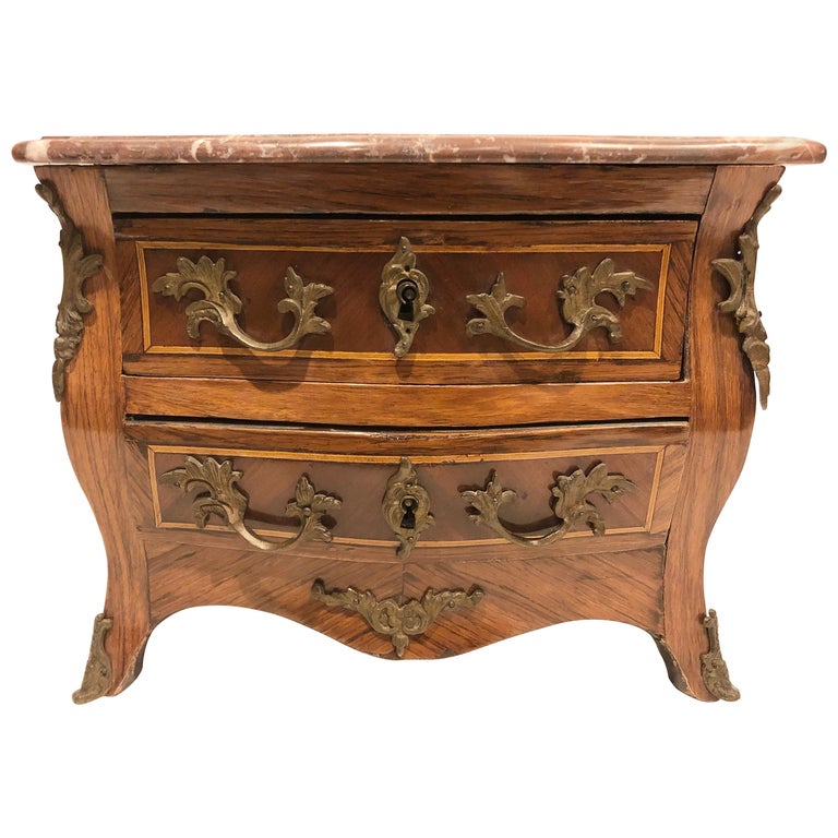 French Provincial Bedroom Furniture 63 For Sale At 1stdibs