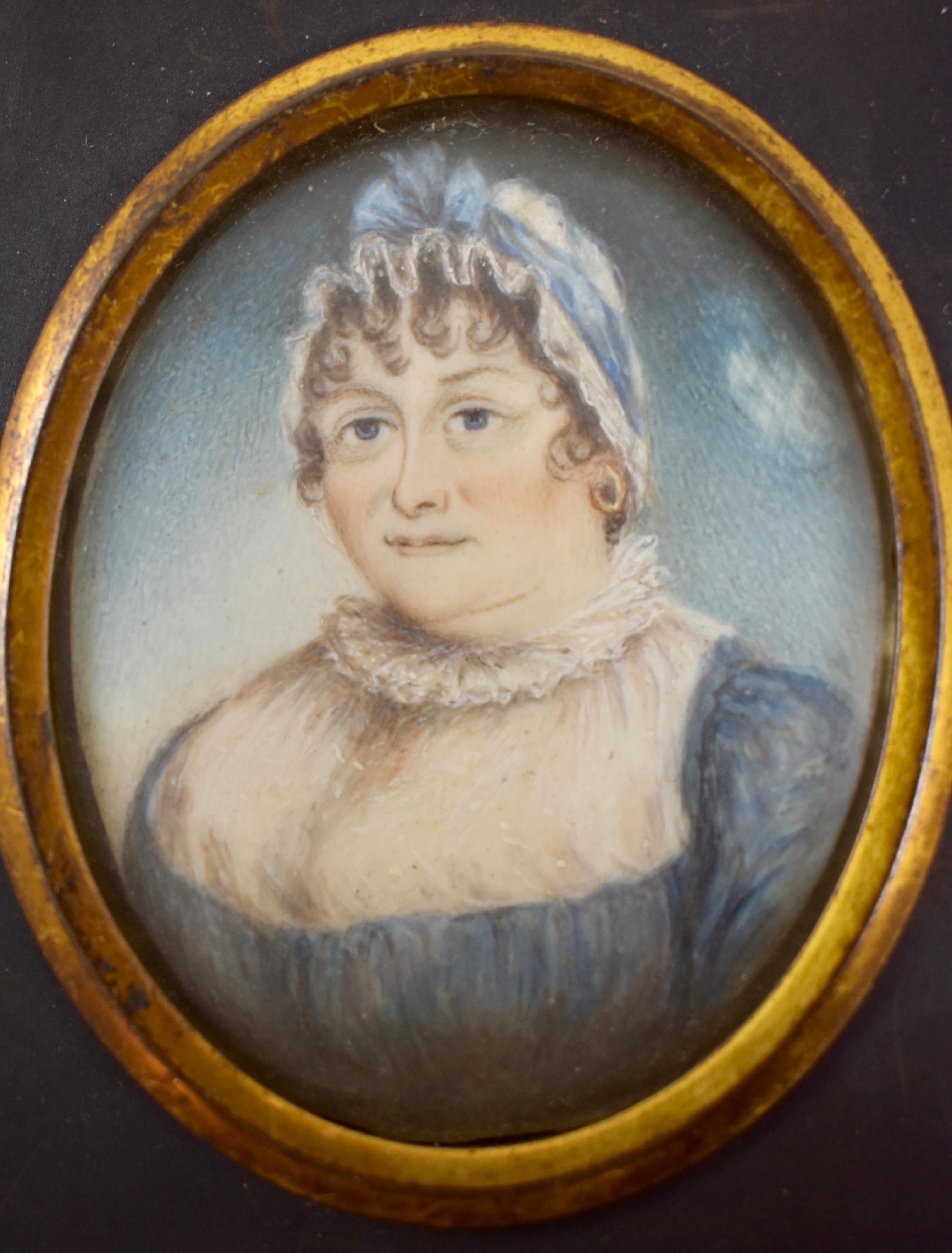 19. Jahrhundert Französisch gerahmt Miniature Porträt, Buxom Frau in blauen Haube (Handbemalt) im Angebot