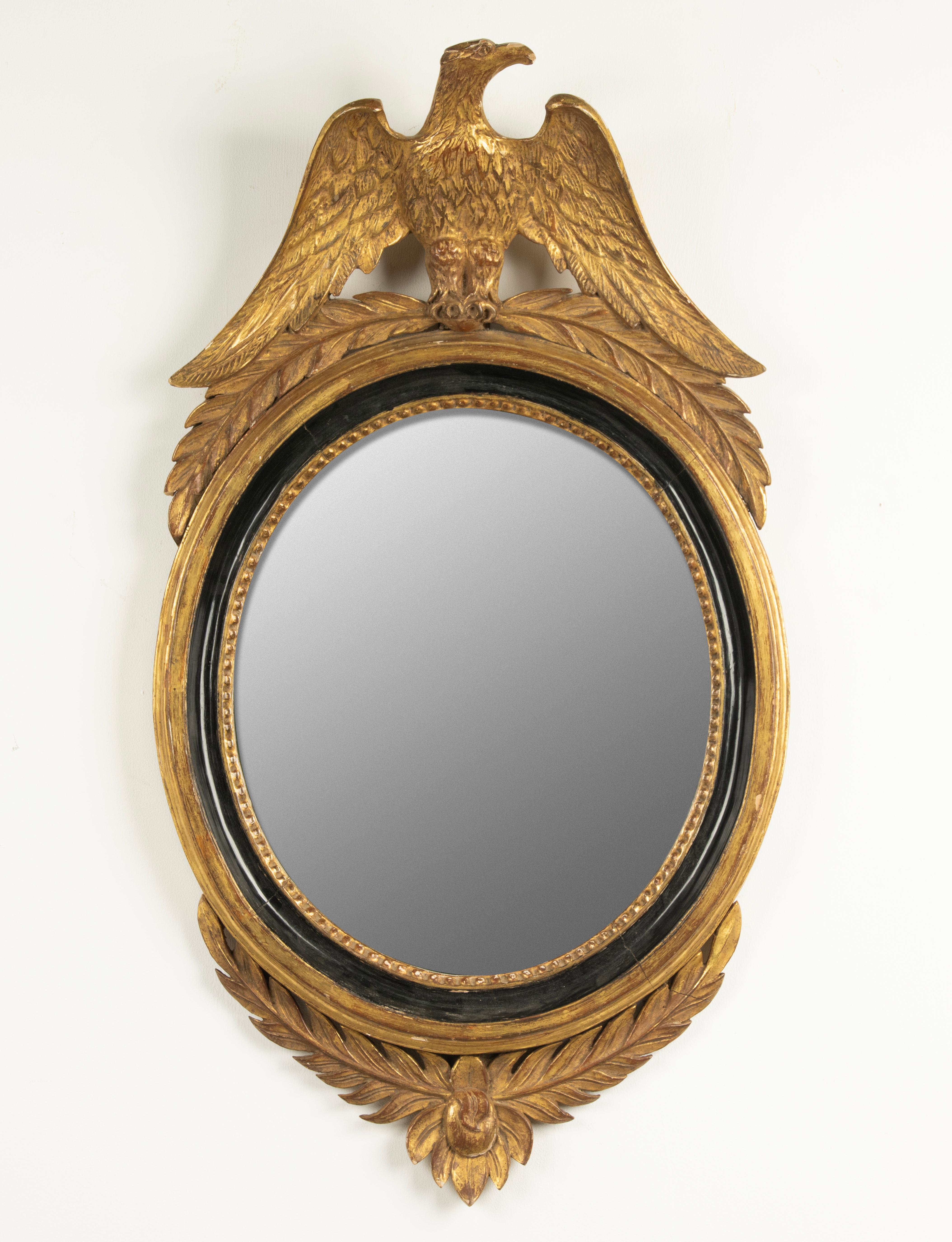 Miroir français du 19ème siècle, style Empire, doré en vente 1