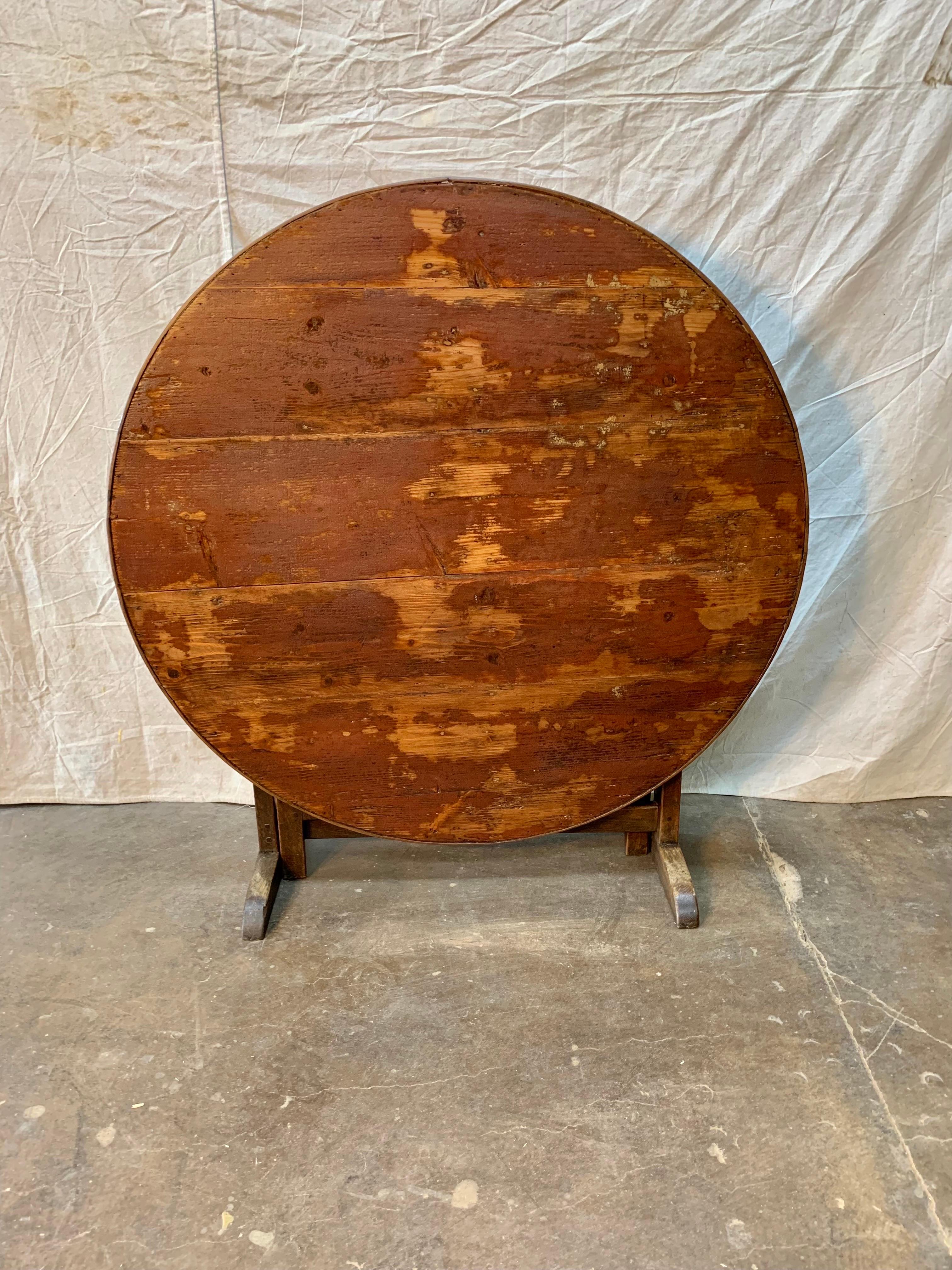 19th Century French Mixed Wood Wine Tasting Table For Sale 5