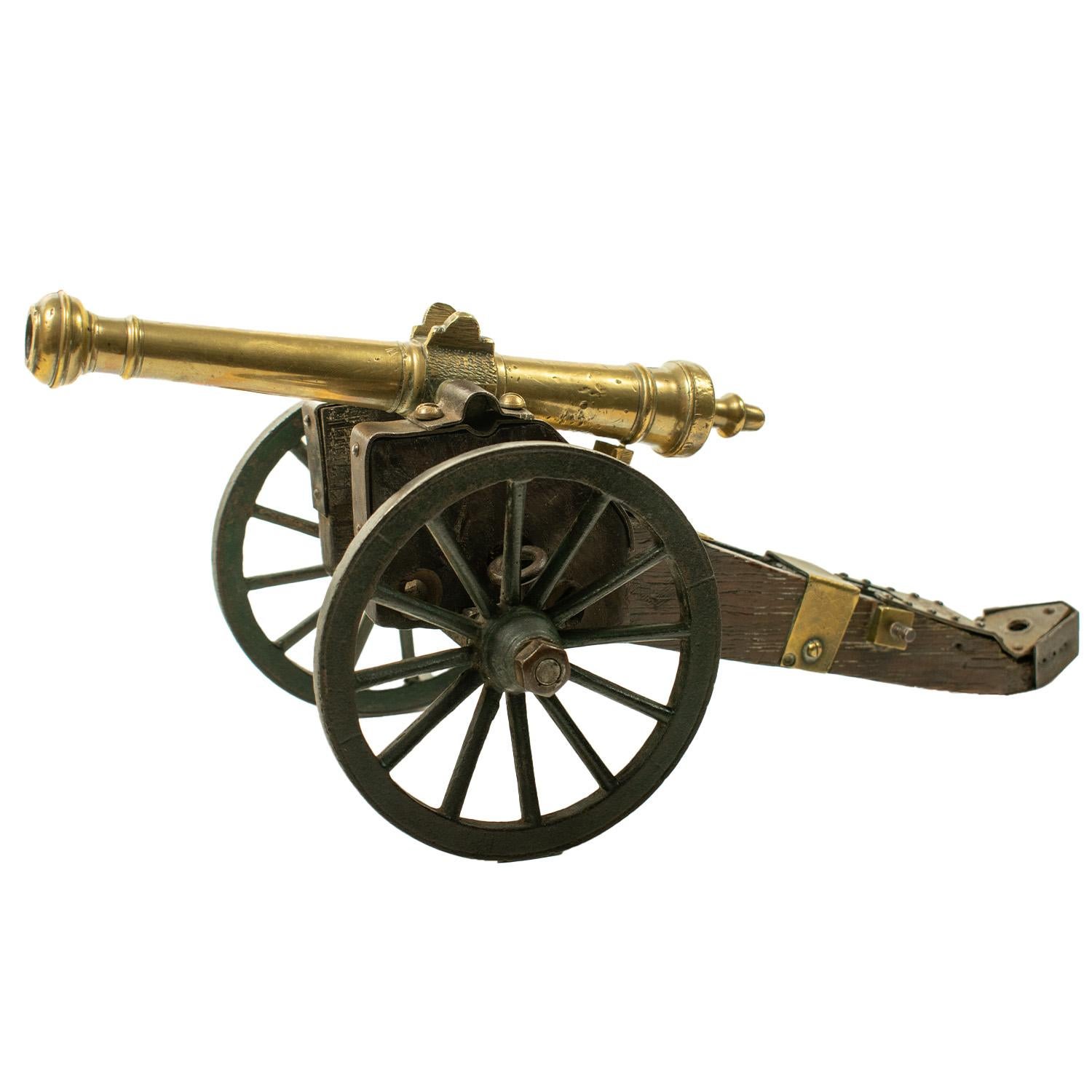 Modèle FIELD / CANON FRANÇAIS du 19ème siècle en vente 10