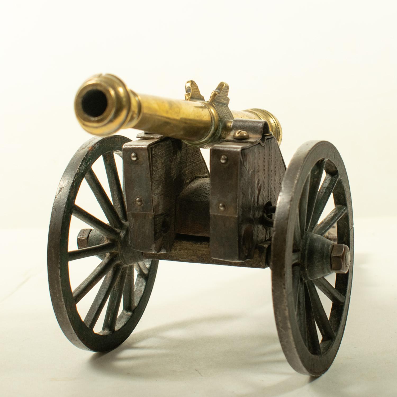 Laiton Modèle FIELD / CANON FRANÇAIS du 19ème siècle en vente