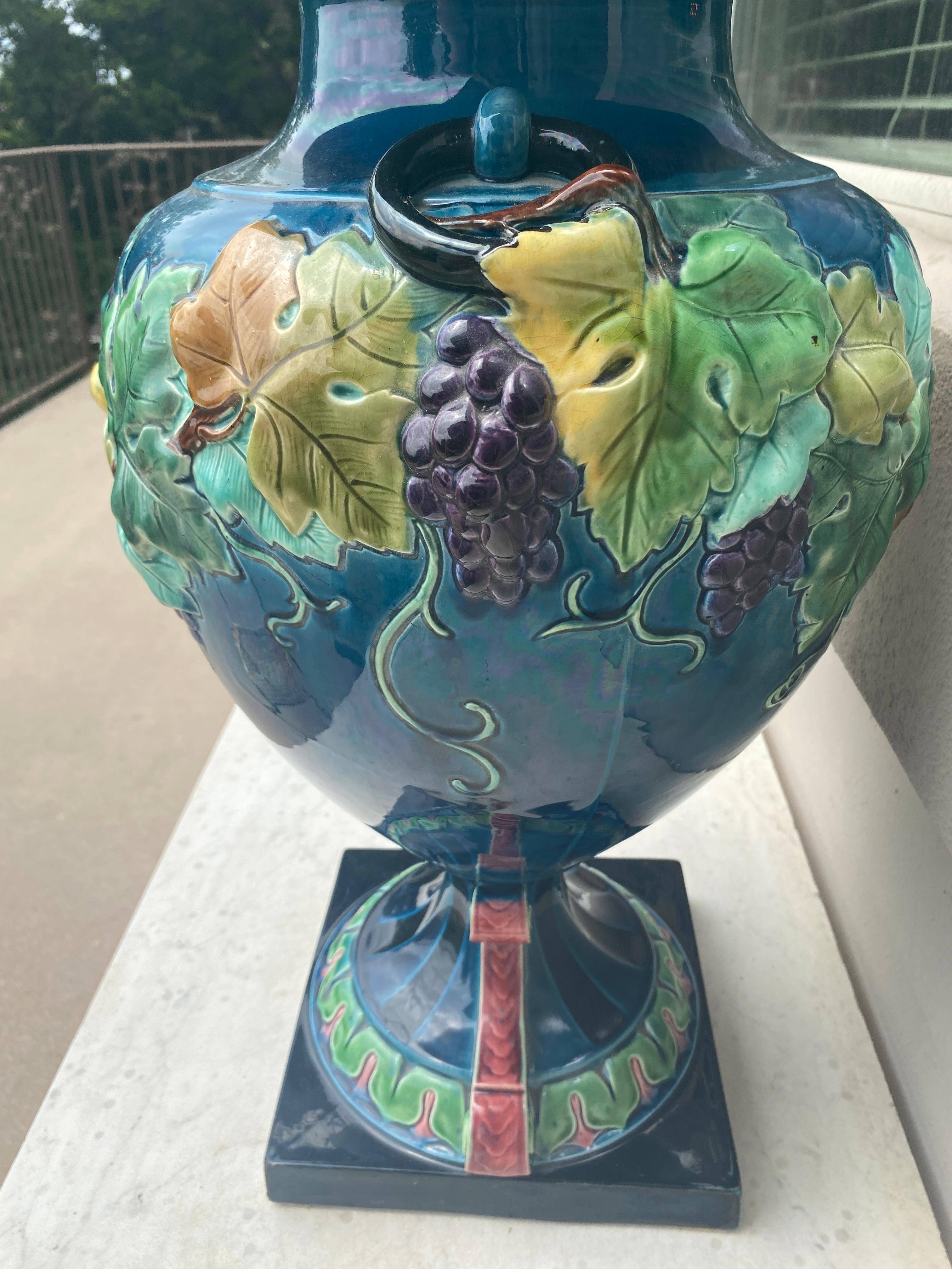 19th Century French Monumental Renaissance Style Majolica Grapes Blue Vase In Good Condition For Sale In Austin, TX
