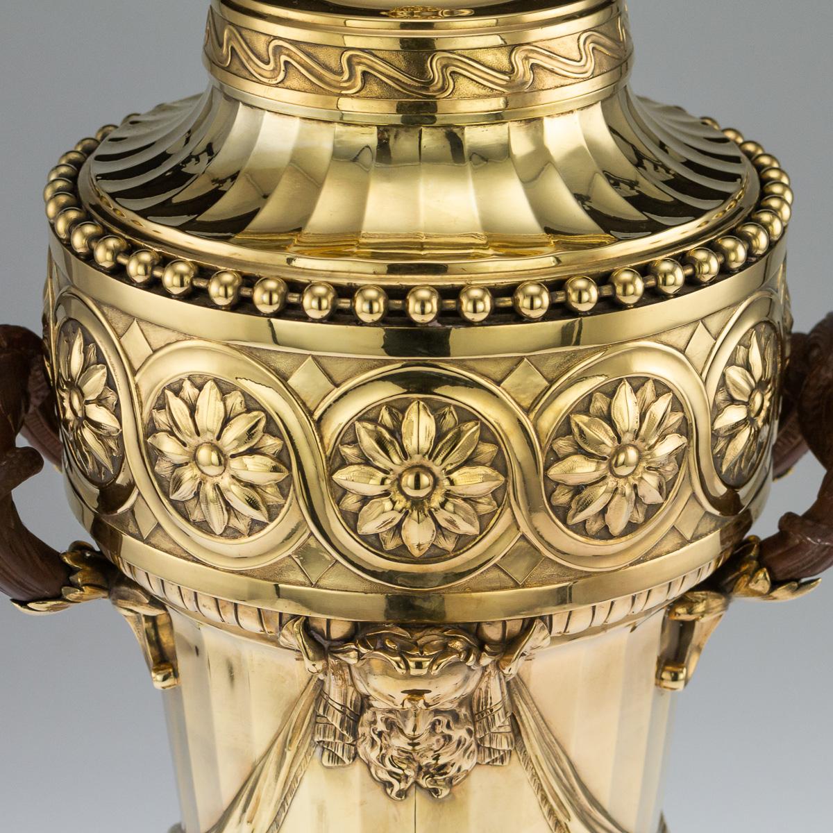 Legno Servizio da tè monumentale francese in argento dorato del XIX secolo di Cardeilhac, circa 1870 in vendita