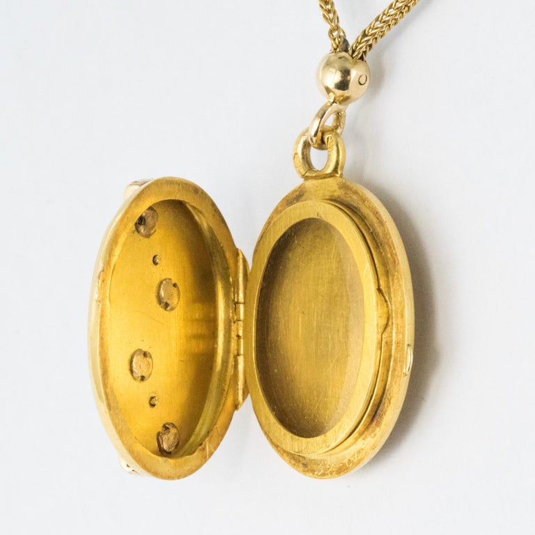19th Century French Napoleon 3 Diamond Enamelled Locket Pendant Necklace For Sale 1