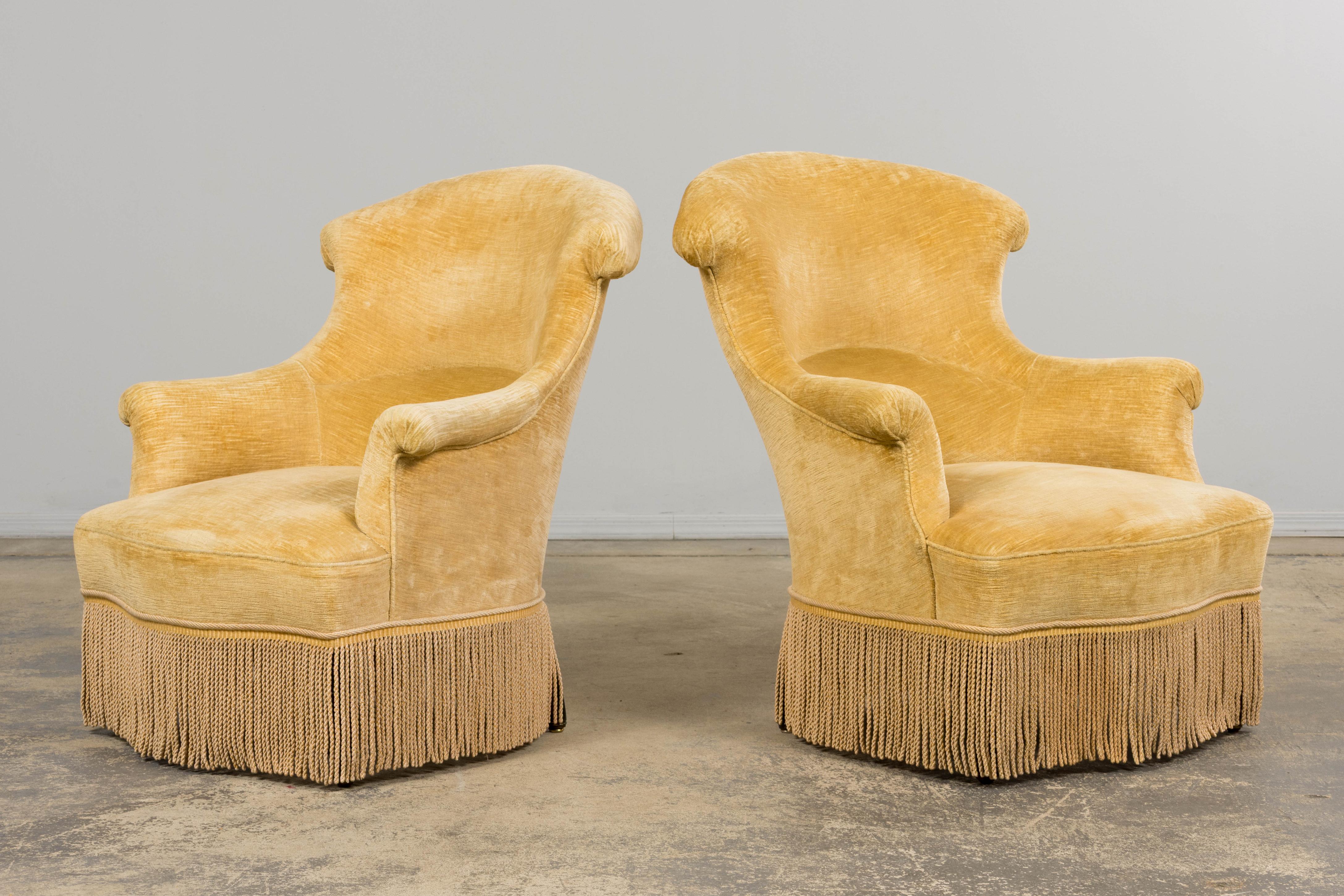 Fauteuils Napoléon III français du XIXe siècle avec velours ocre crème - une paire en vente 11