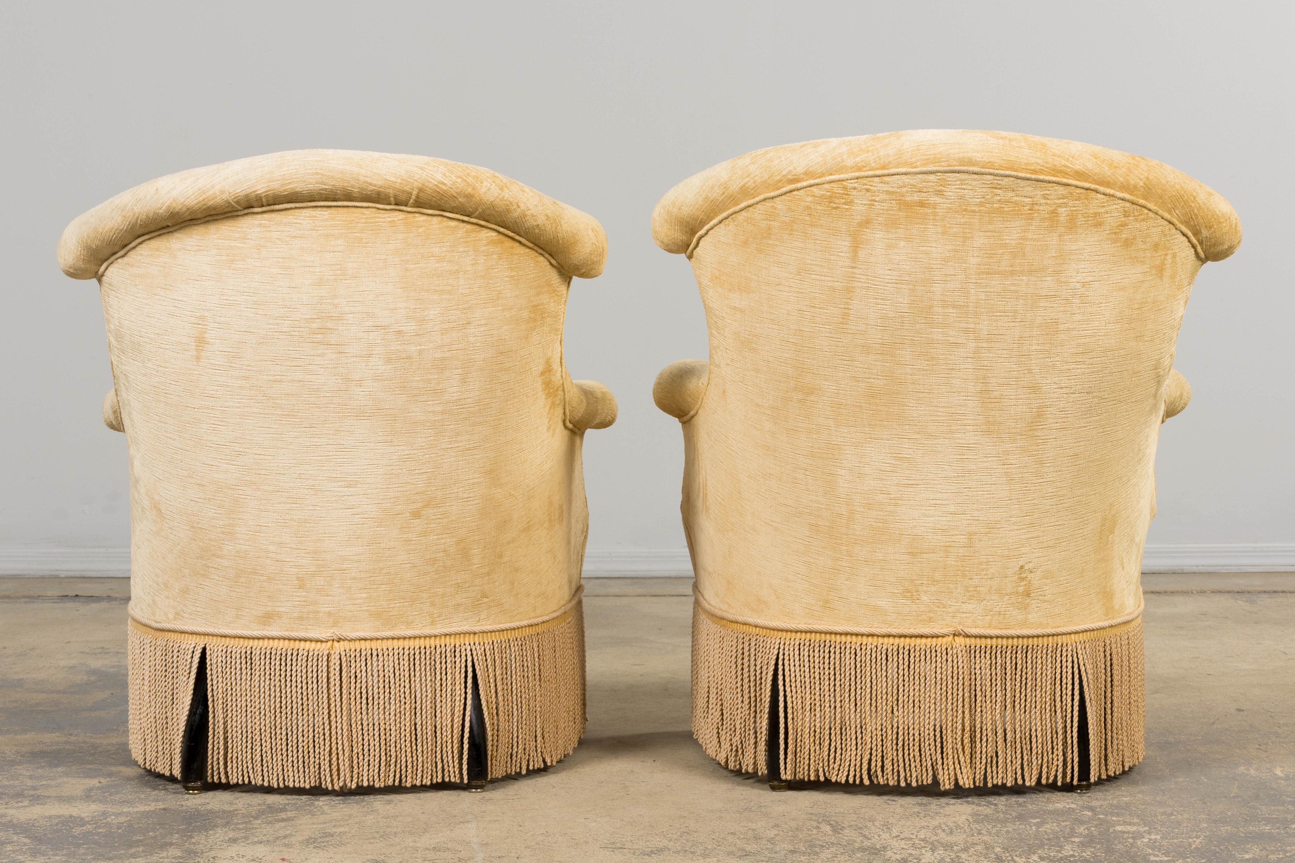 Fauteuils Napoléon III français du XIXe siècle avec velours ocre crème - une paire en vente 14