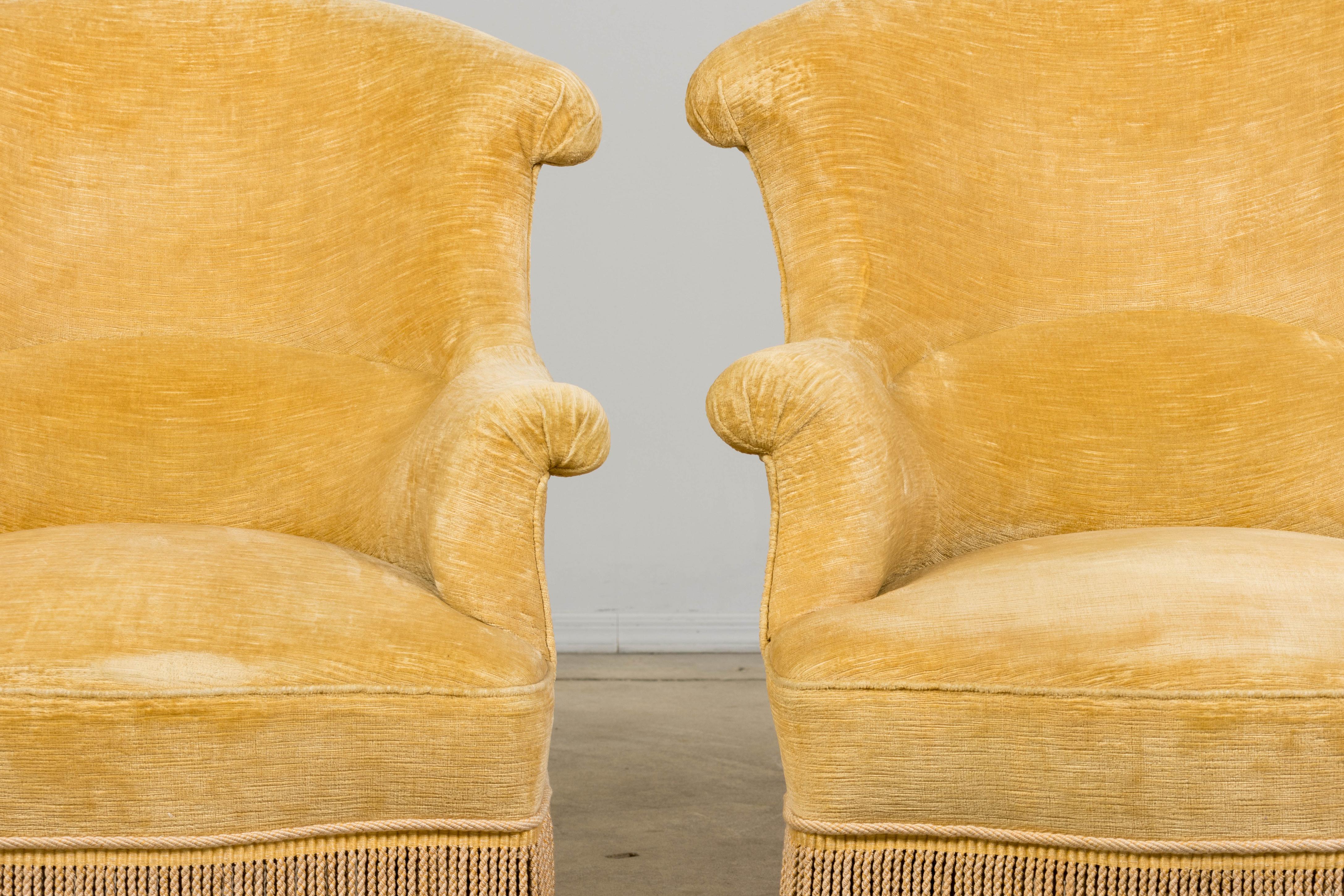 Français Fauteuils Napoléon III français du XIXe siècle avec velours ocre crème - une paire en vente